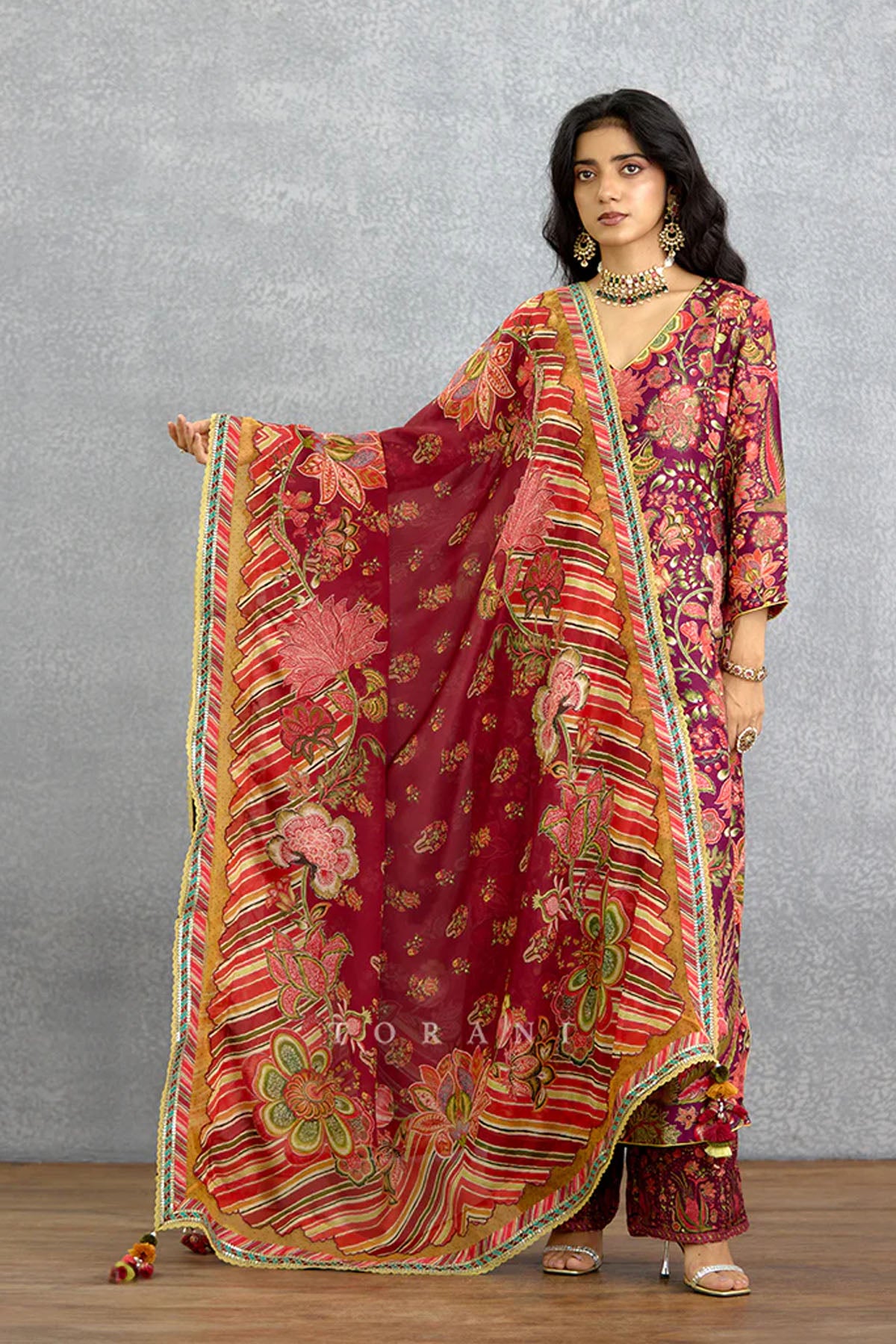 Laalima Writu Tanuja Kurta Set