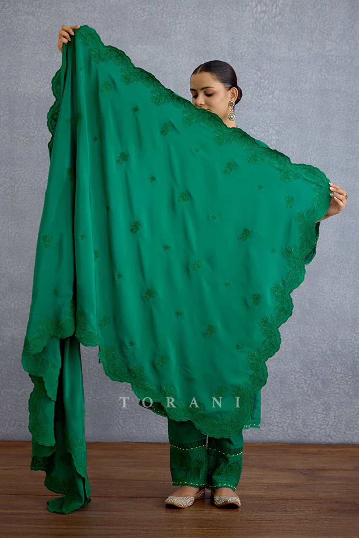 Pranabha Deba Priya Kurta Set