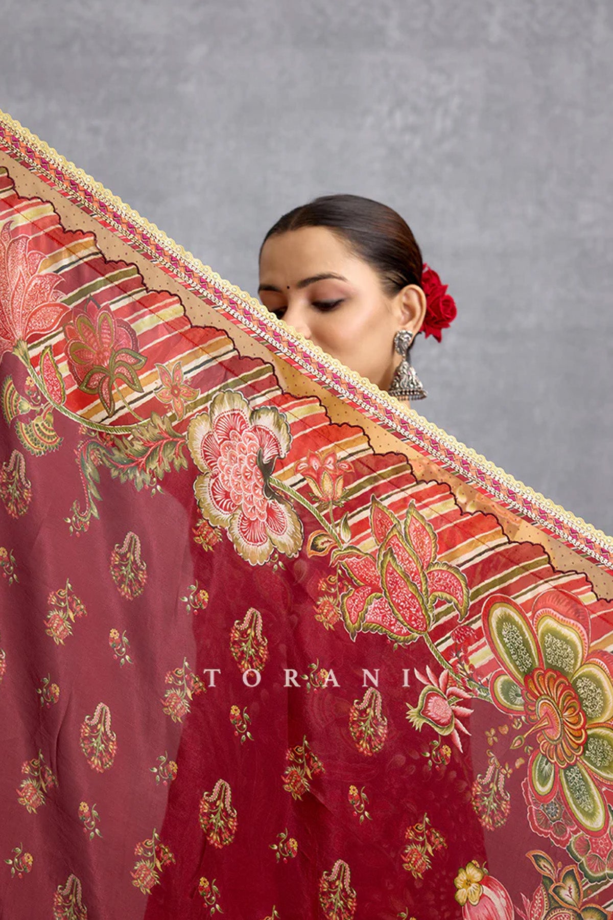 Laalima Tanuja Kurta Set