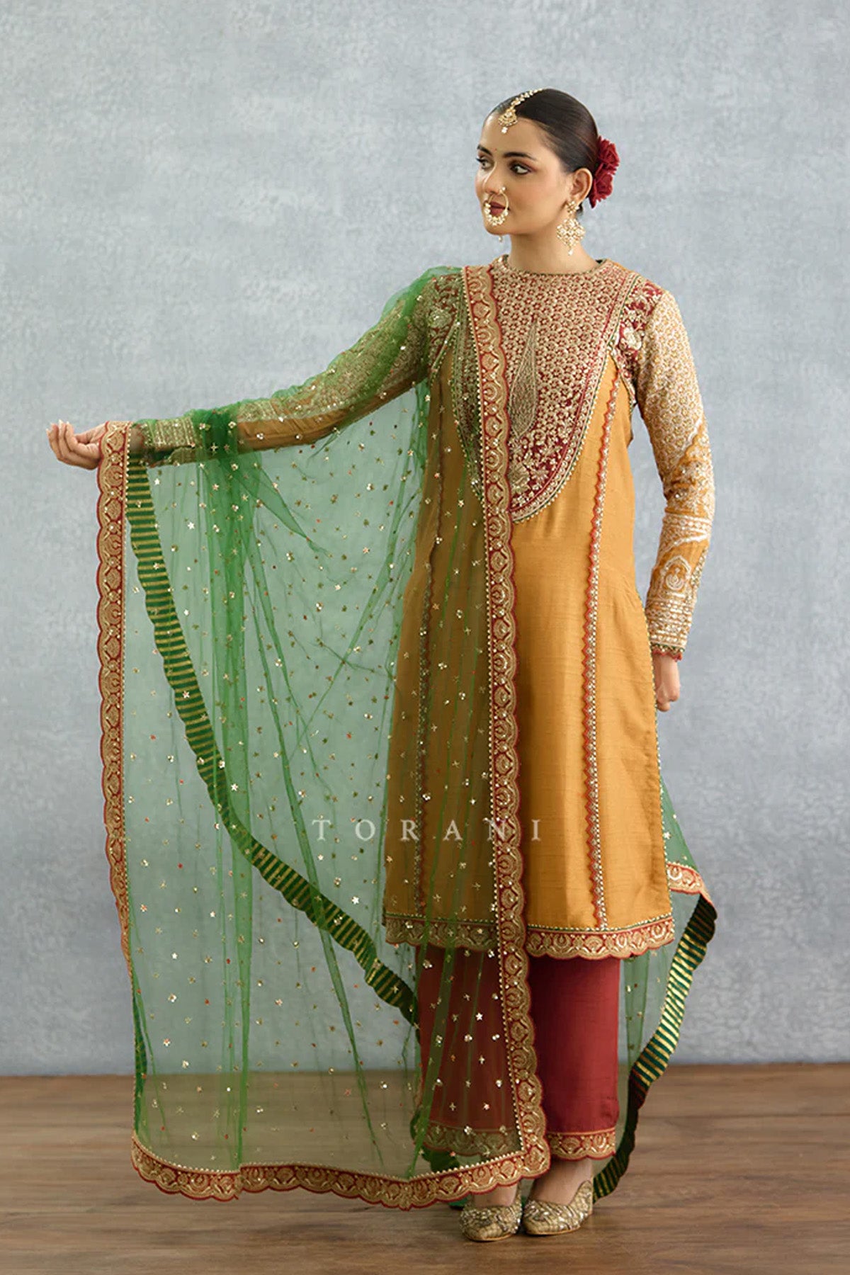 Rangnoor Izra Kurta Set