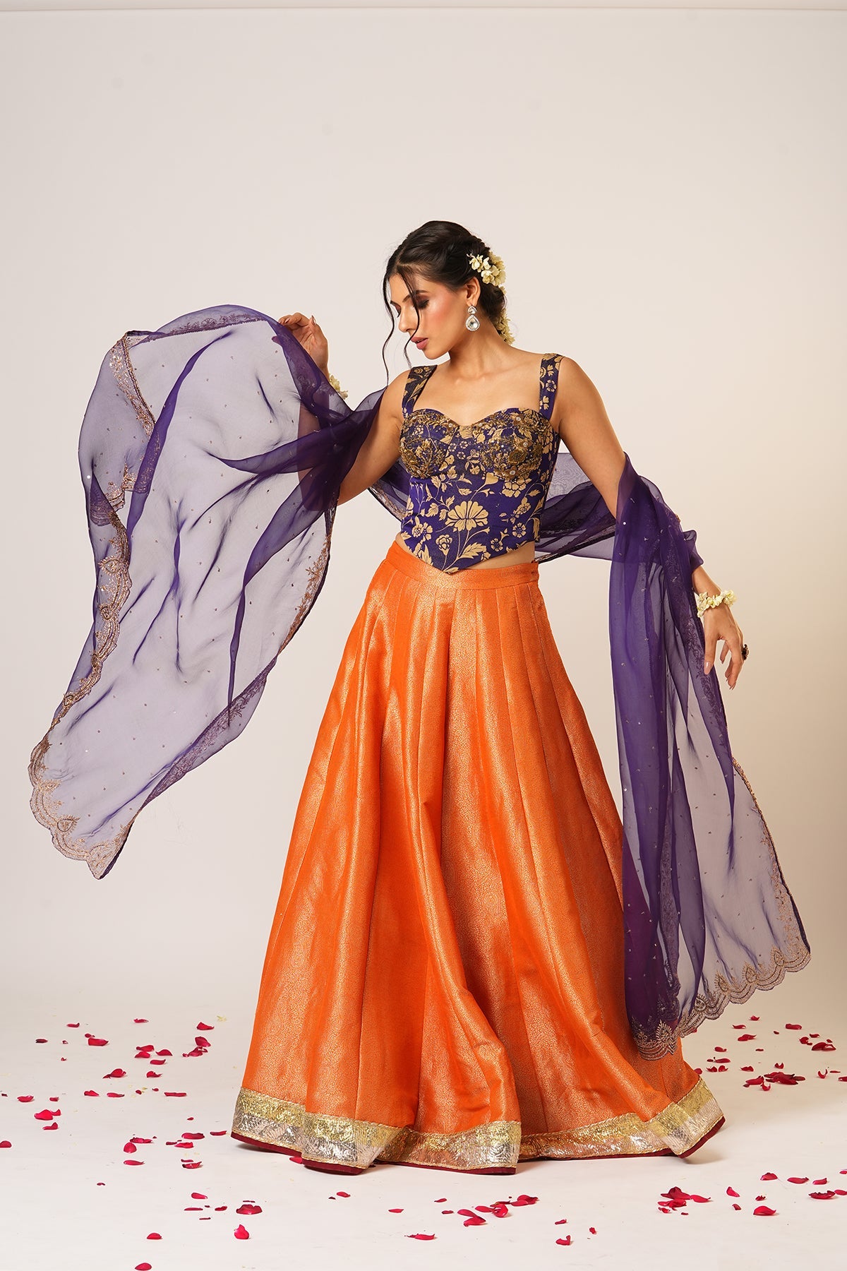 DEVAKI LEHENGA