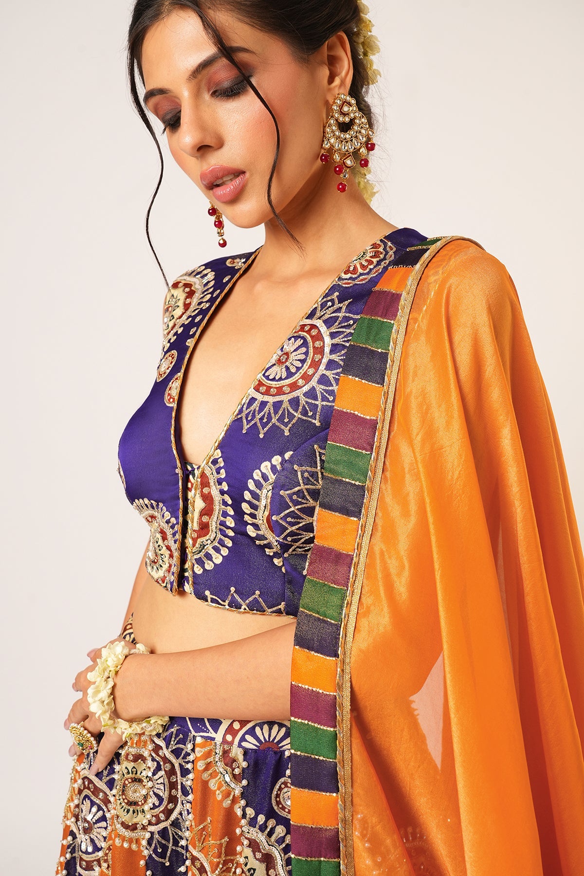 GOLAKAARI LEHENGA