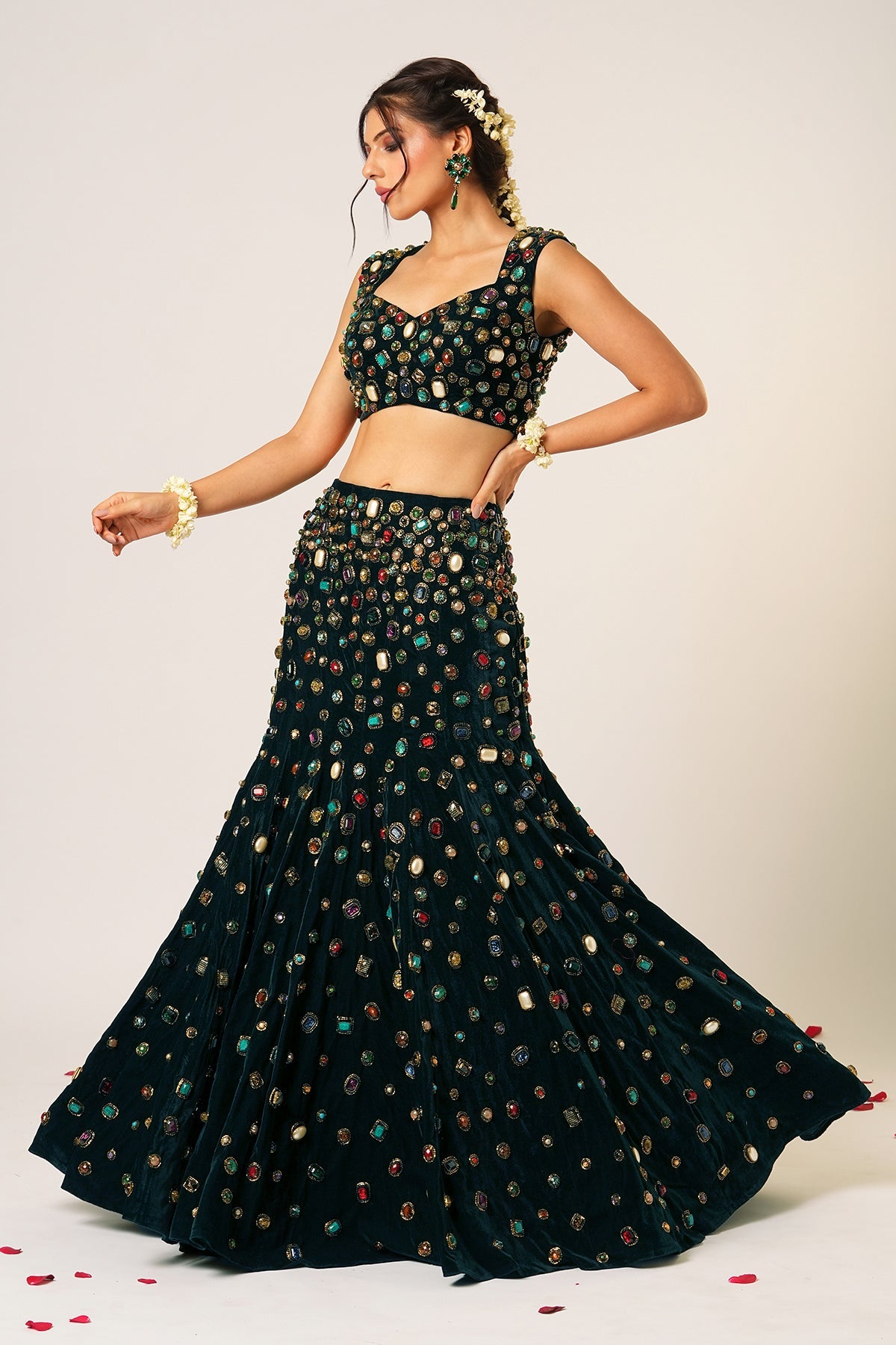 MAYA LEHENGA