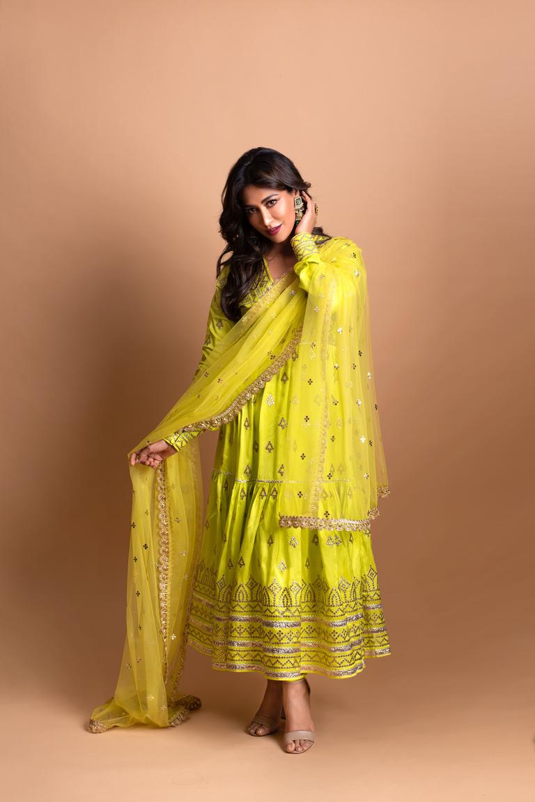 Suhana Ag Tiered Churidar with Dupatta