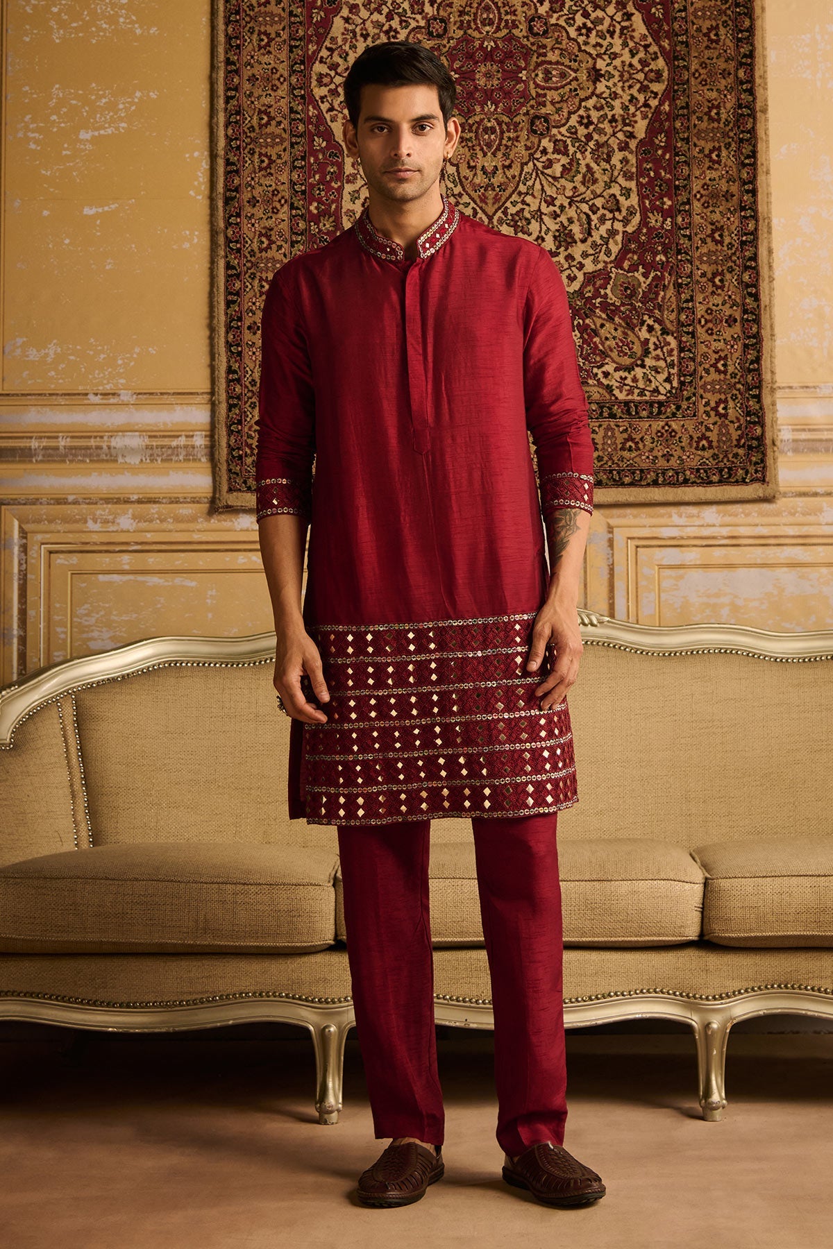 MAROON MIRRIOR EMBROIDERED KURTA WITH MAROON PANTS