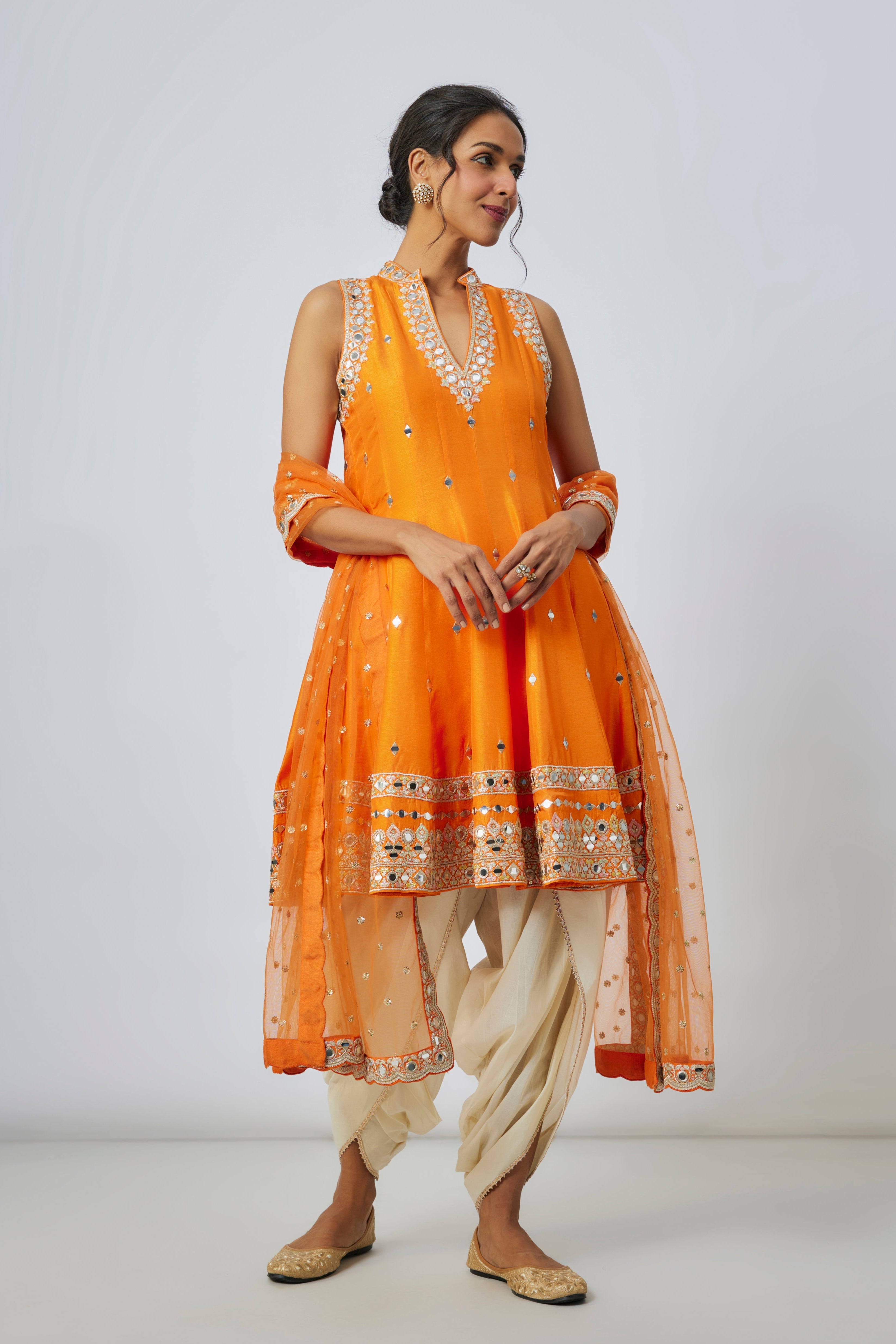 Gitashri Dhoti Set