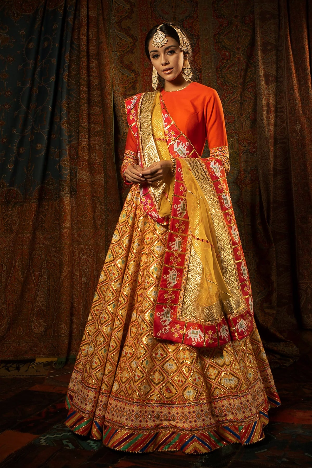 Gul-e-Ashrafi Lehenga