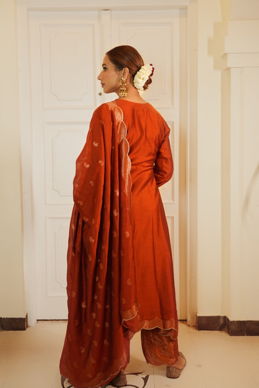 The Naubahaar Suit