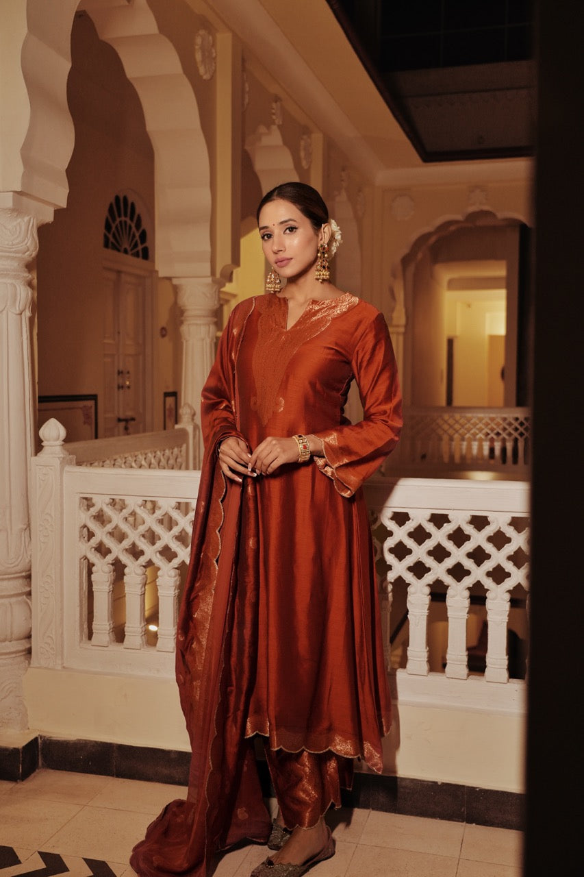 The Naubahaar Suit
