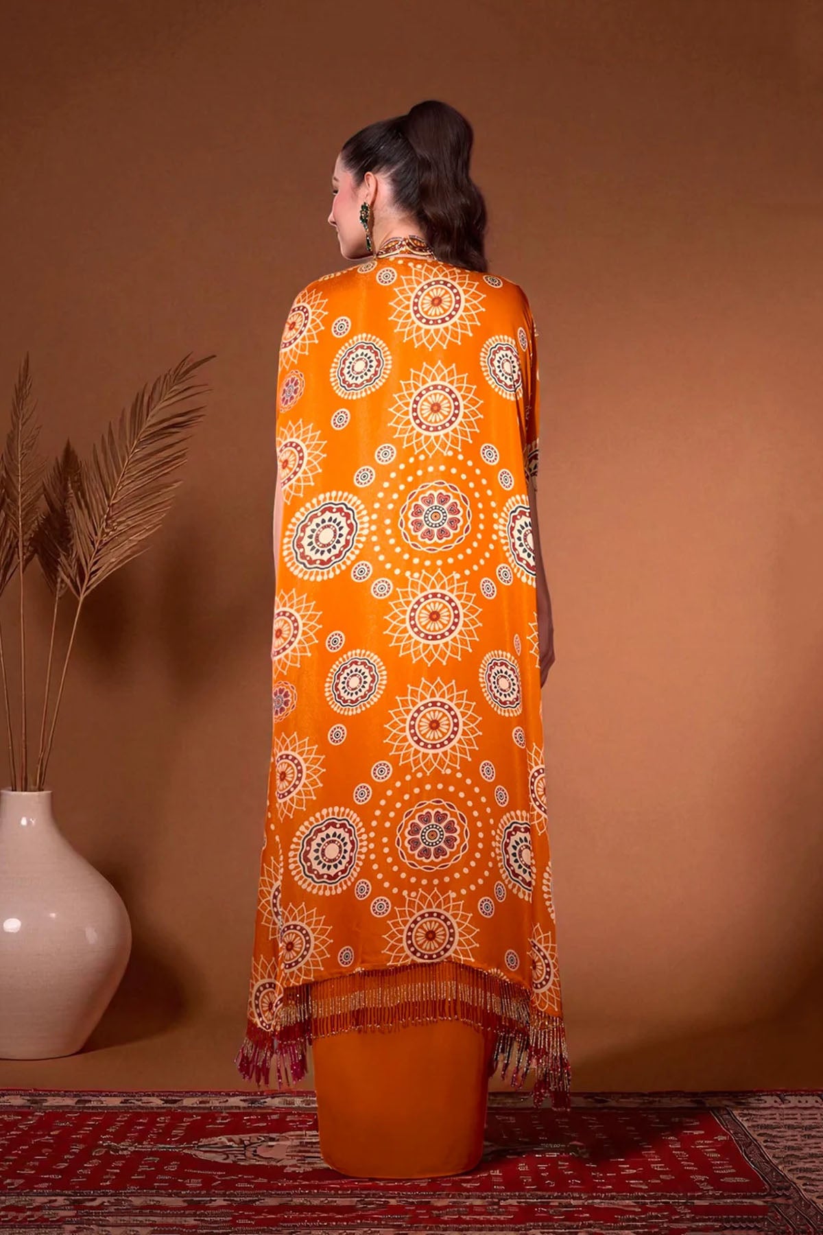 GOLAKAARI CAPE SET