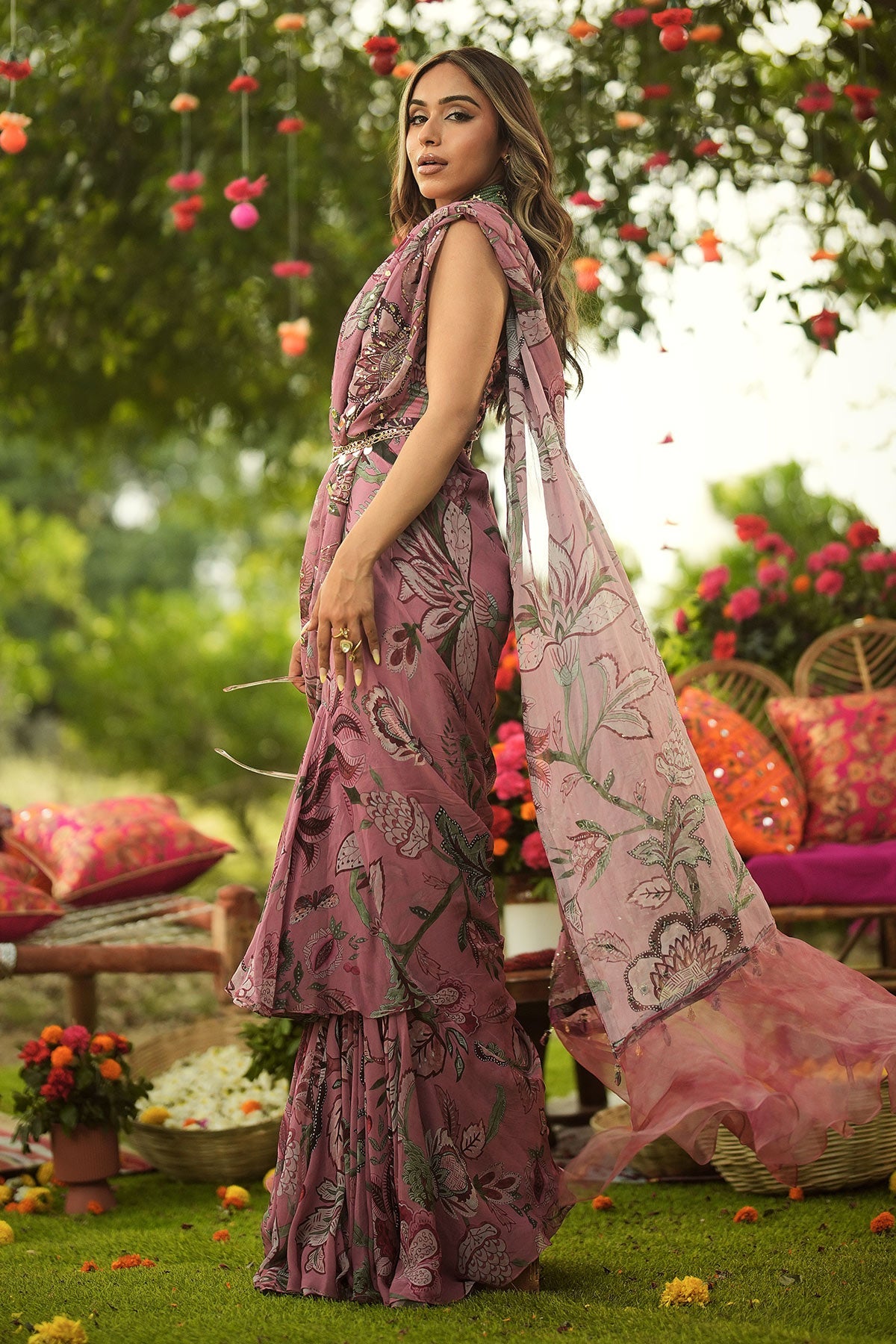 MOMINA