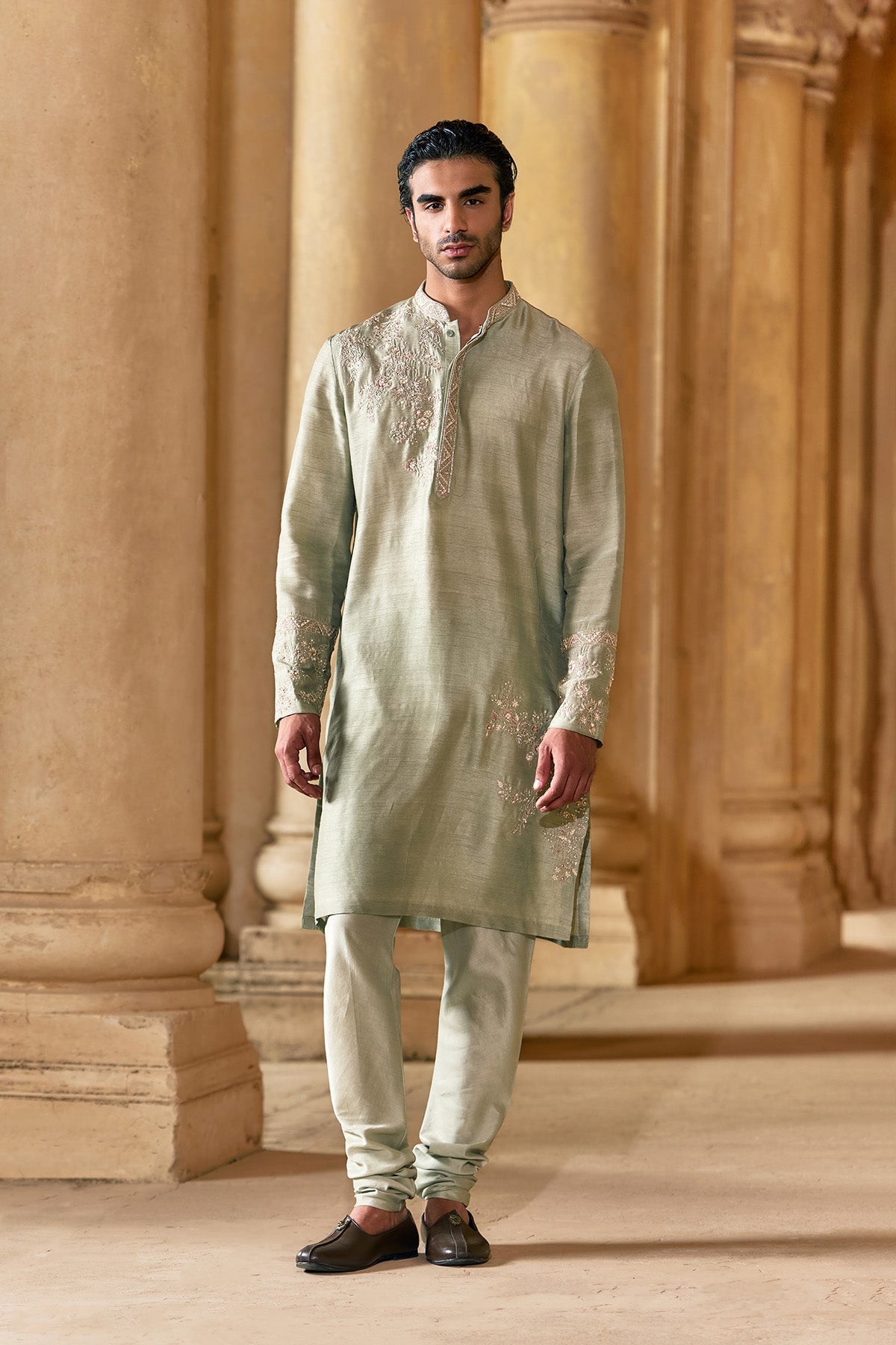 Nisaar Kurta set