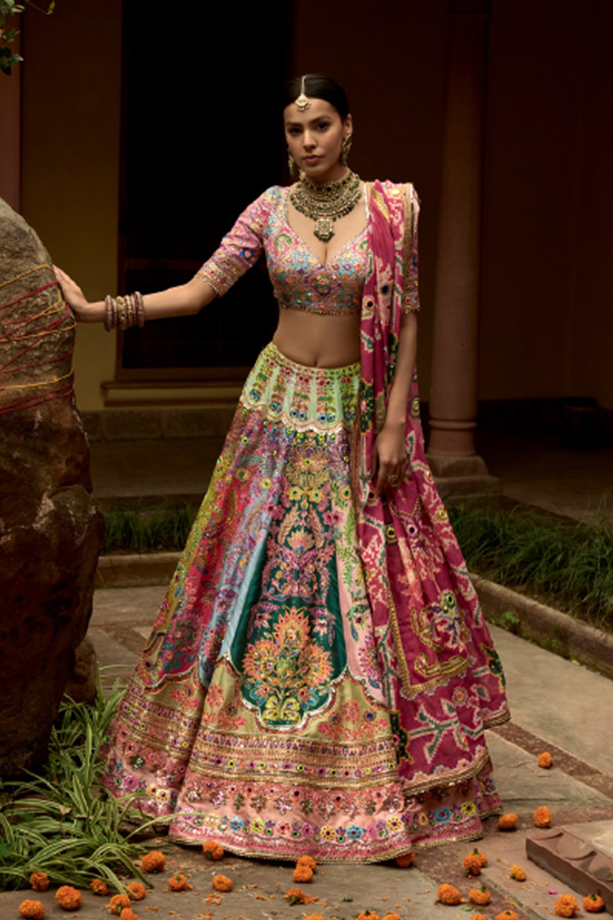 Mayyur Lehenga