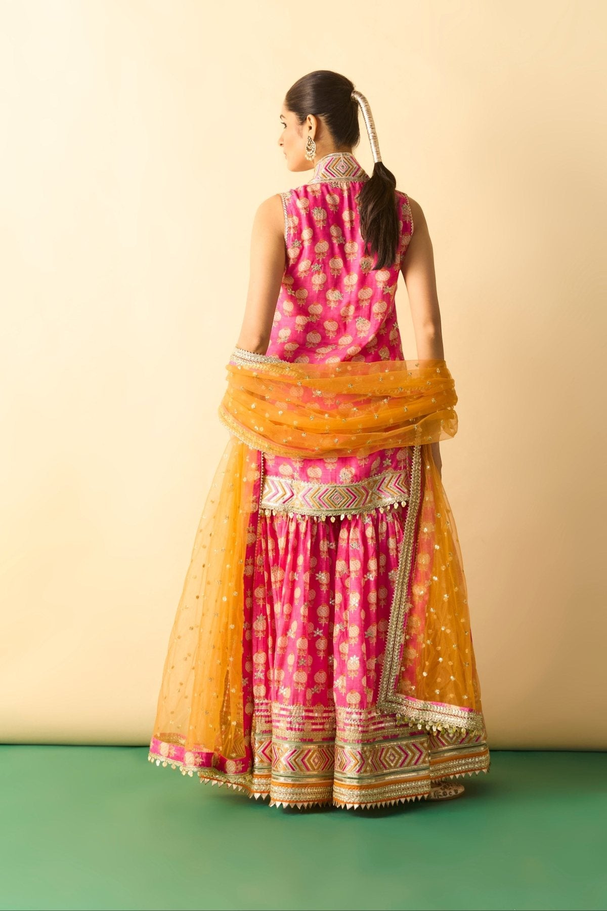 Aarvi Sharara Set