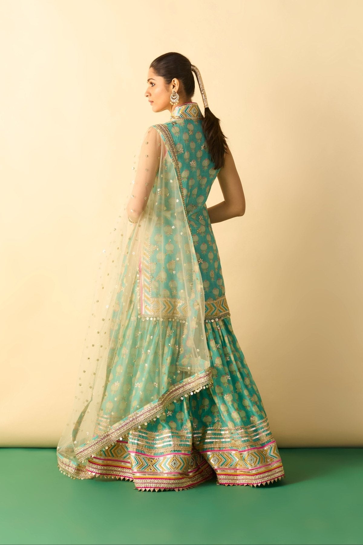 Aarvi Sharara Set
