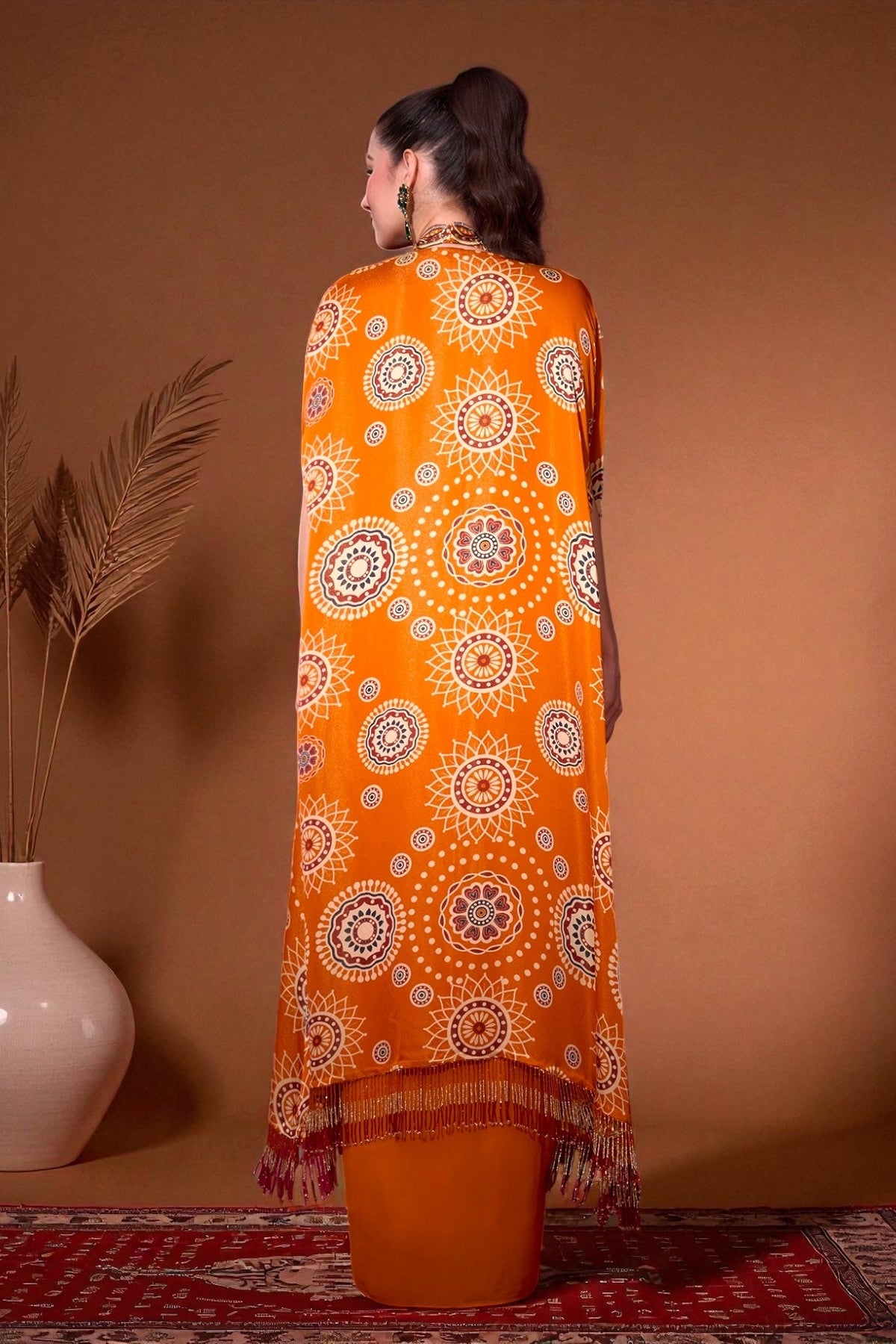 GOLAKAARI CAPE SET