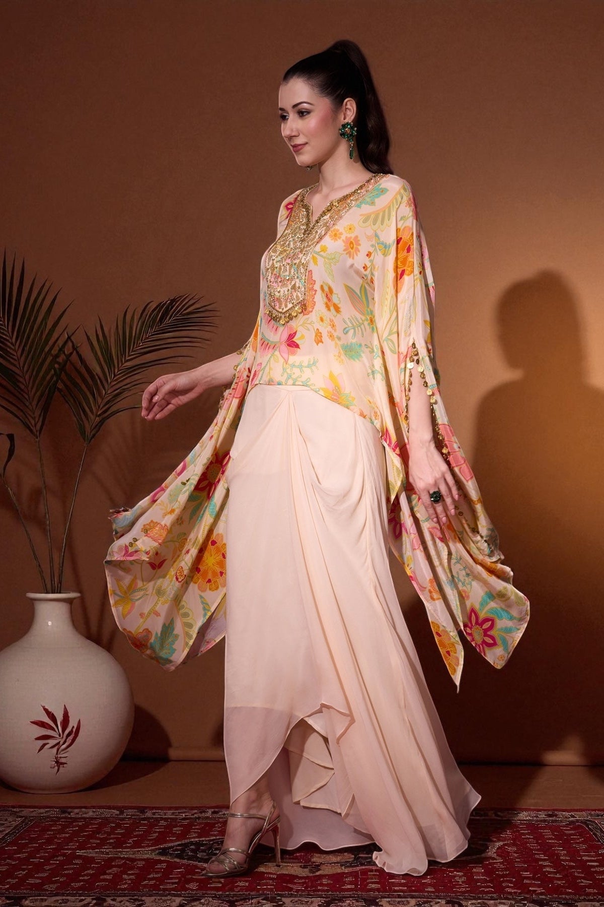 CHANDRIKA CAPE SET
