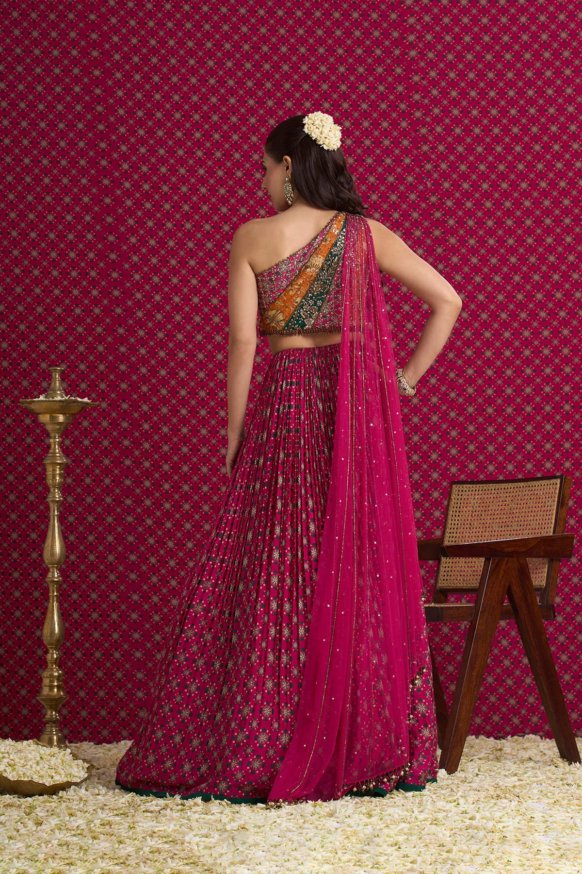 TARA LEHENGA