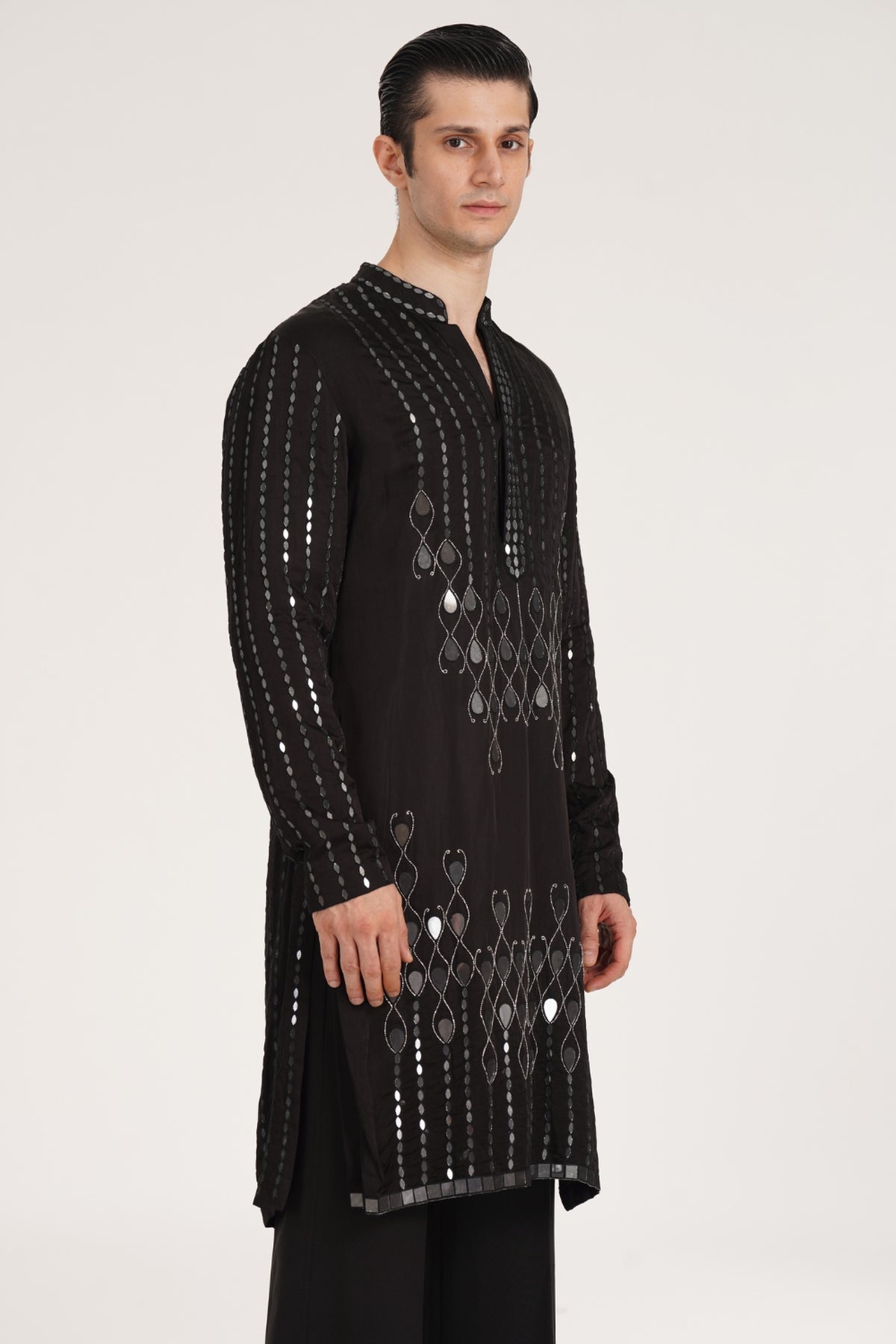 Kalbeliya Men's Black Kurta Set