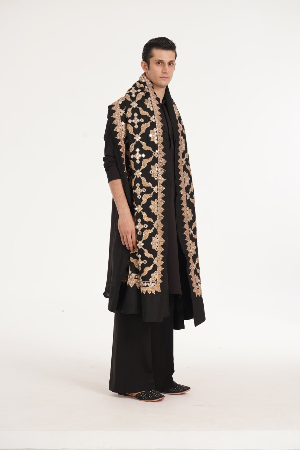 Kalbeliya Men's Black Kurta Set