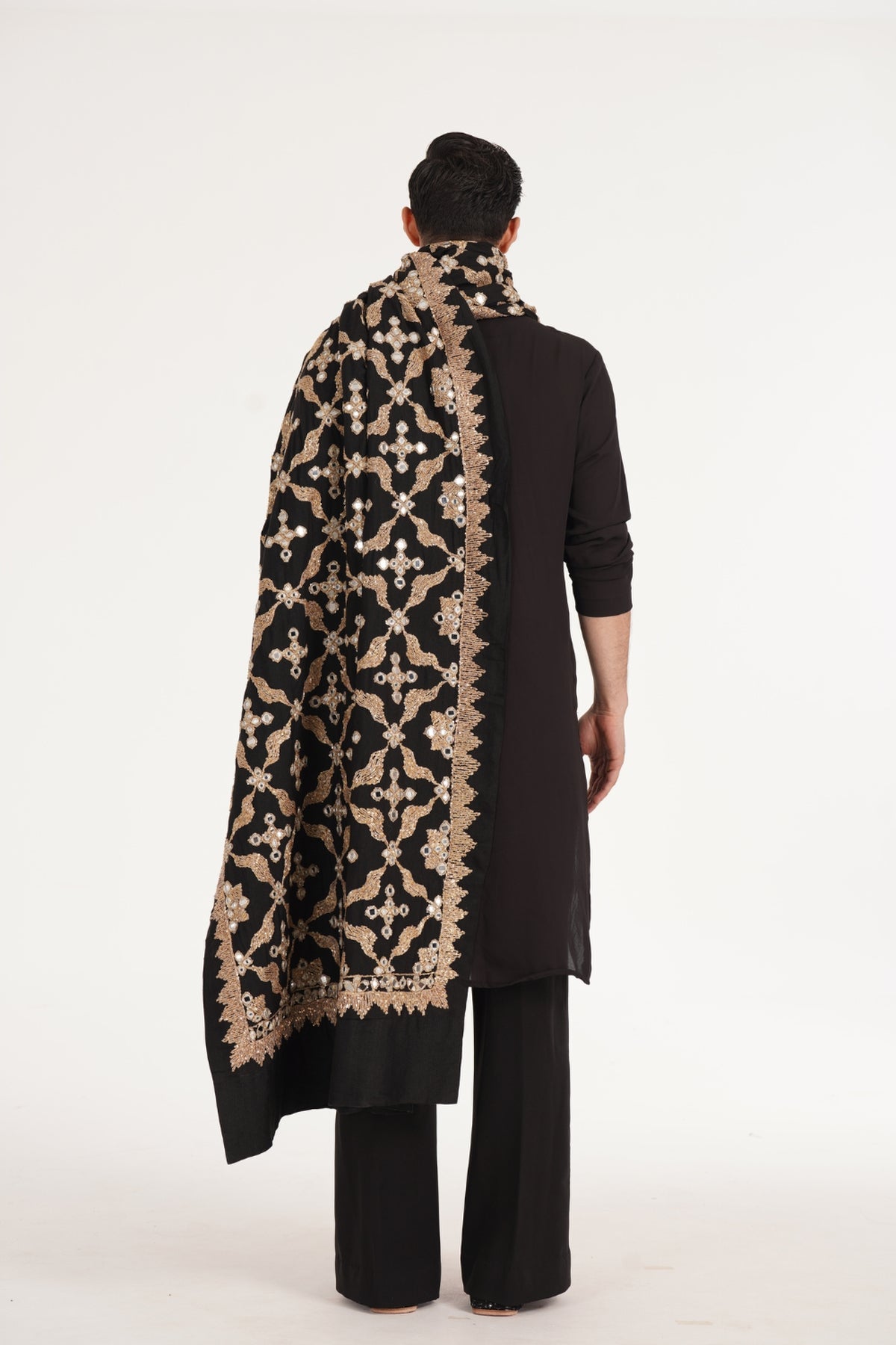 Kalbeliya Men's Black Kurta Set