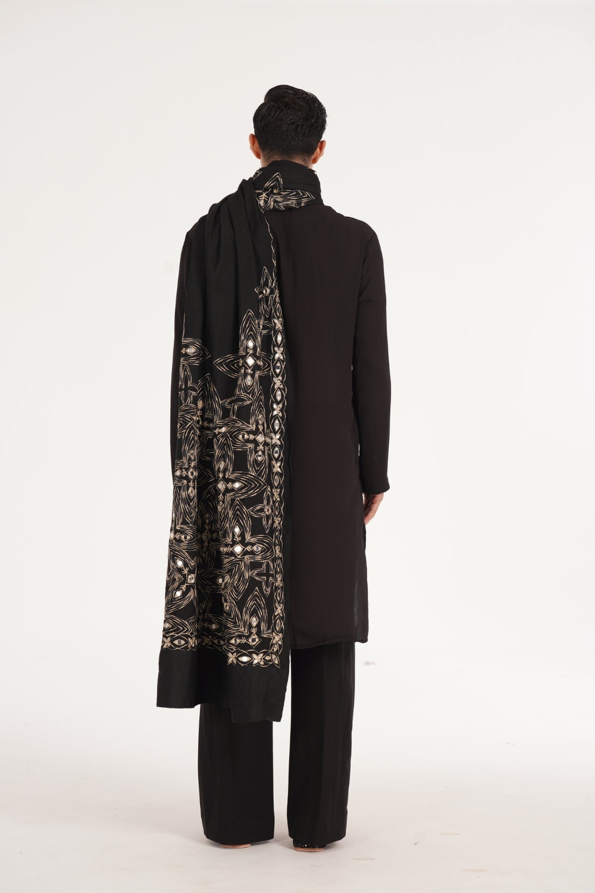 Kalbeliya Men's Black Kurta Set
