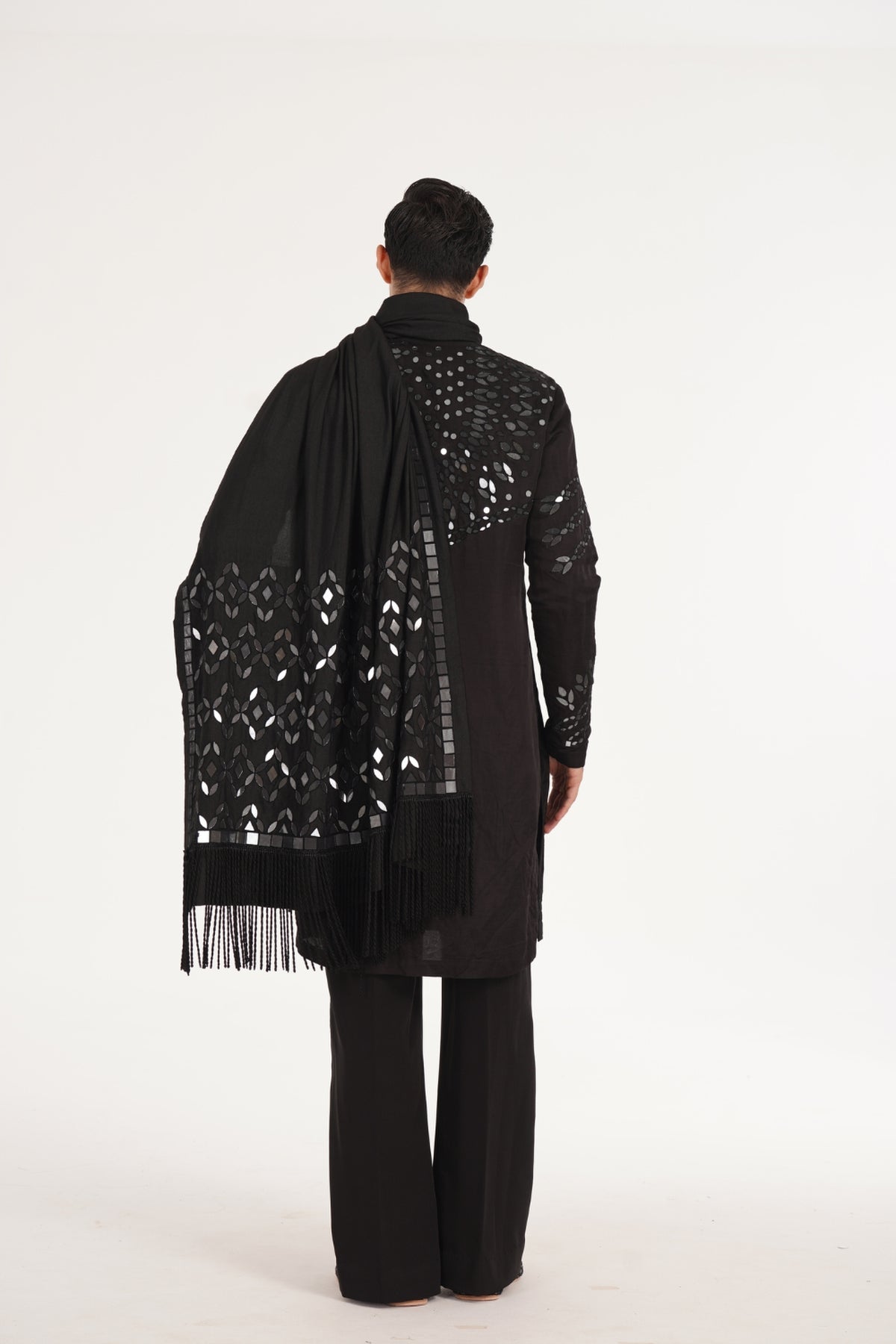 Kalbeliya Men's Black Kurta Set