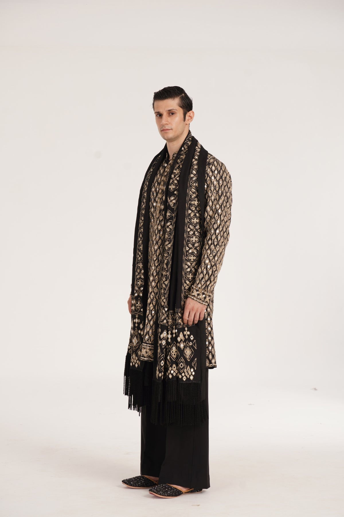 Kalbeliya Men's Black Kurta Set