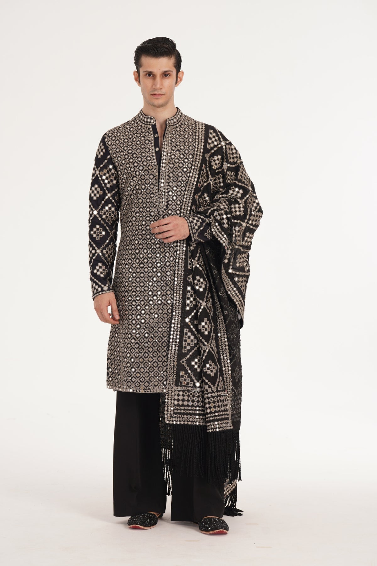 Kalbeliya Men's Black Kurta Set