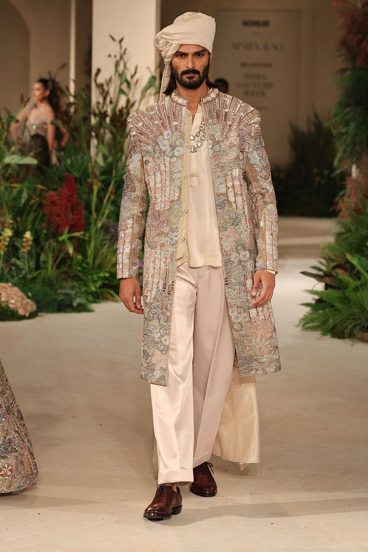 Loveleaf - light gold tissue Sherwani