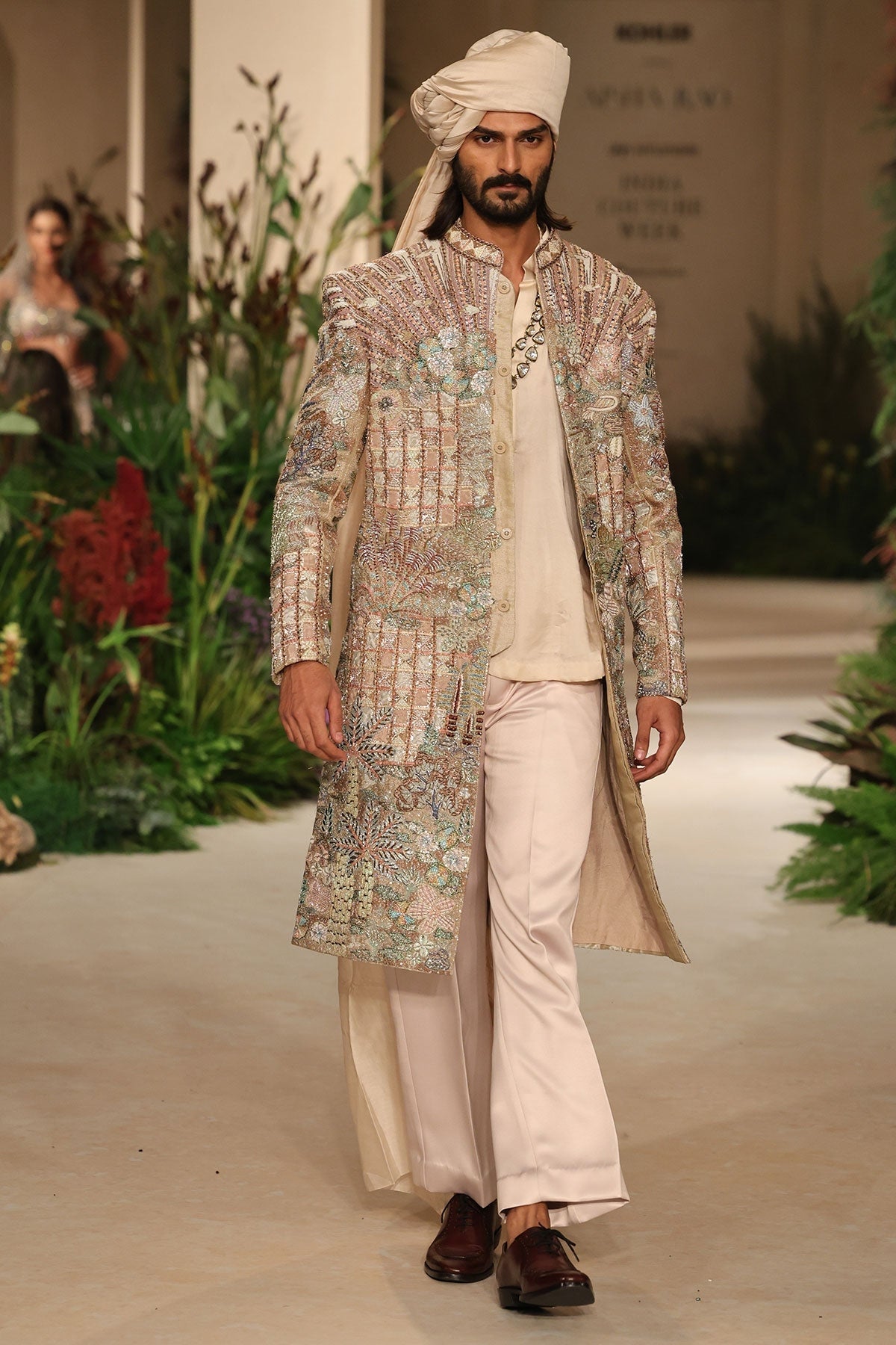 Loveleaf - light gold tissue Sherwani