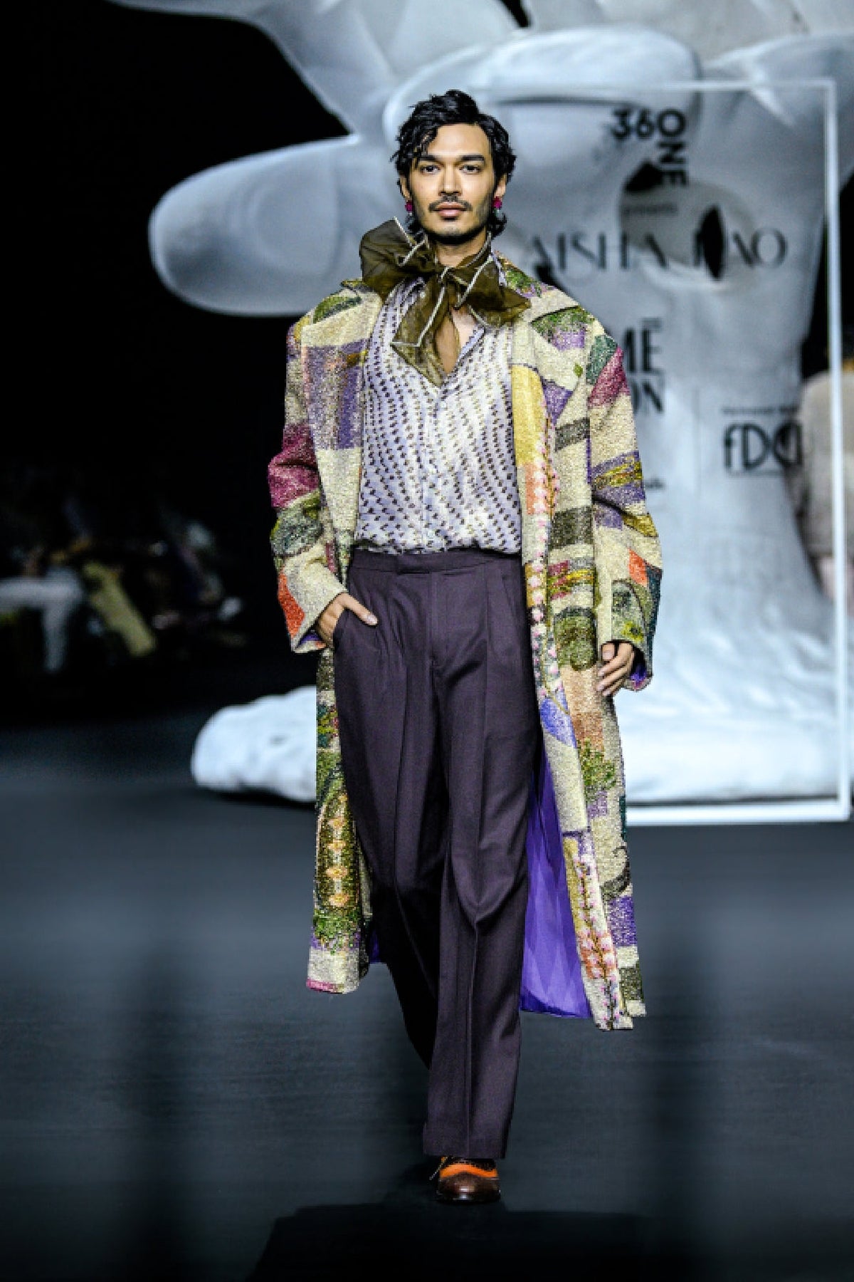 Interluceo - multicolour printed gold lurex overcoat