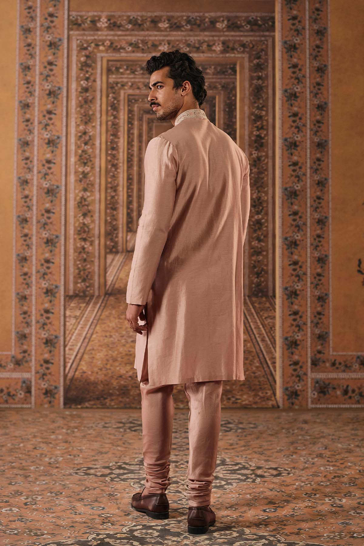 Avroh Kurta Set