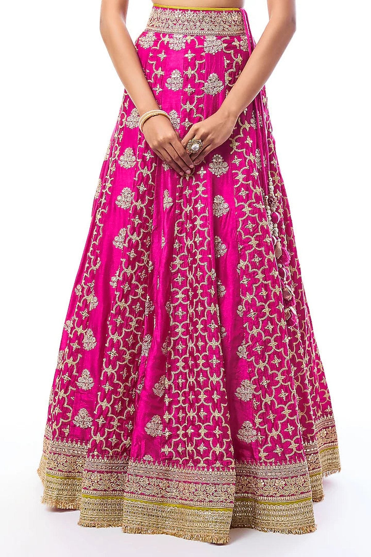 Ayat Lehenga Set