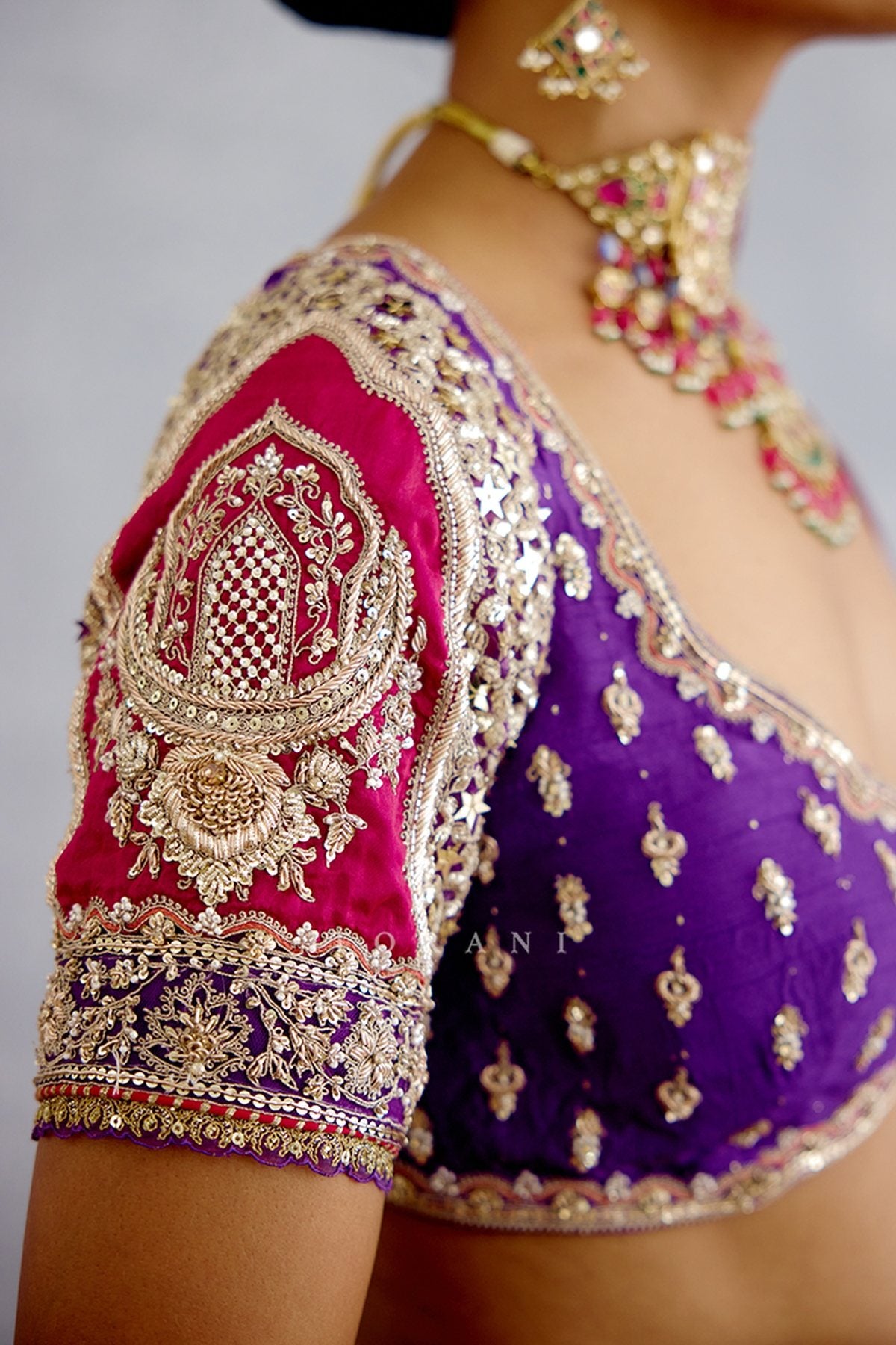 Banafsha Irfa Blouse