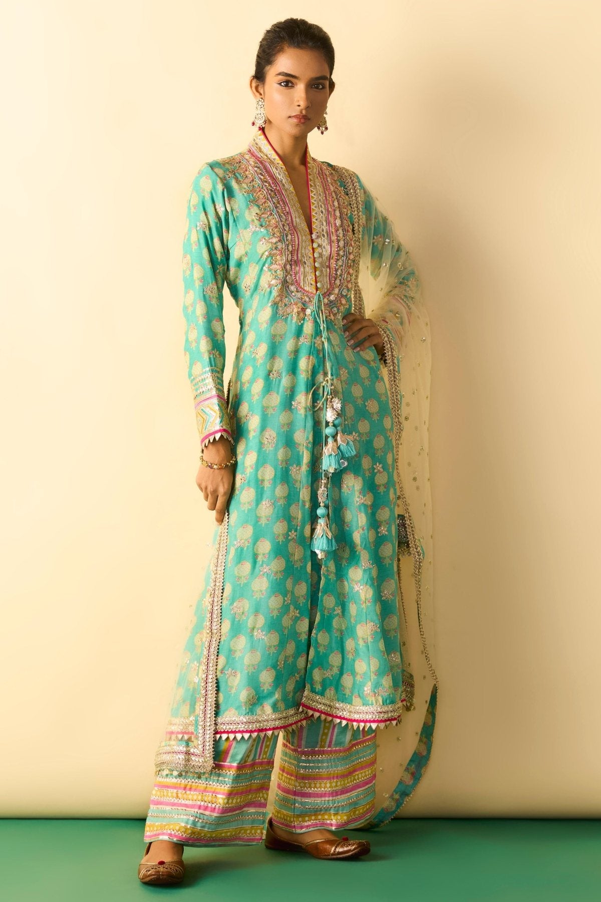 Binita Pallazo Set