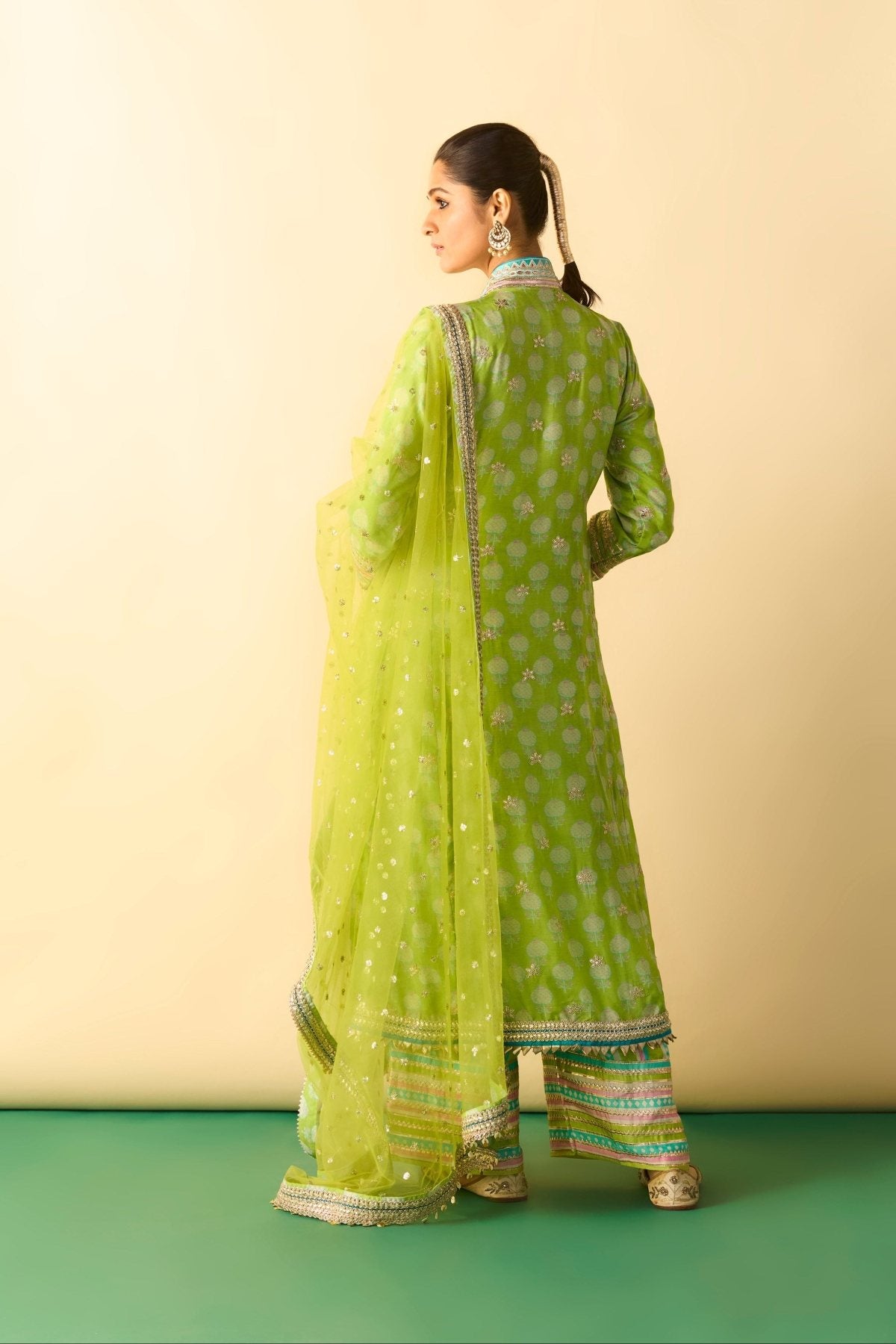 Binita Pallazo Set