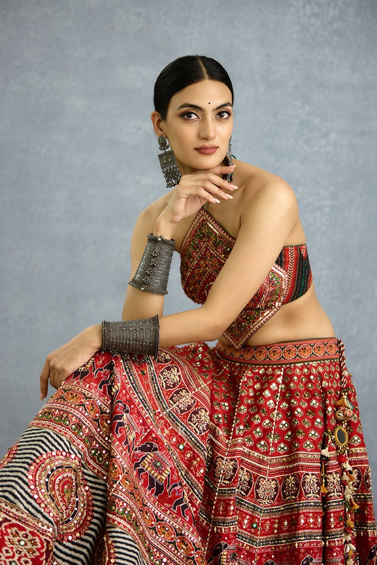 Chitrita Mirali Lehenga Set