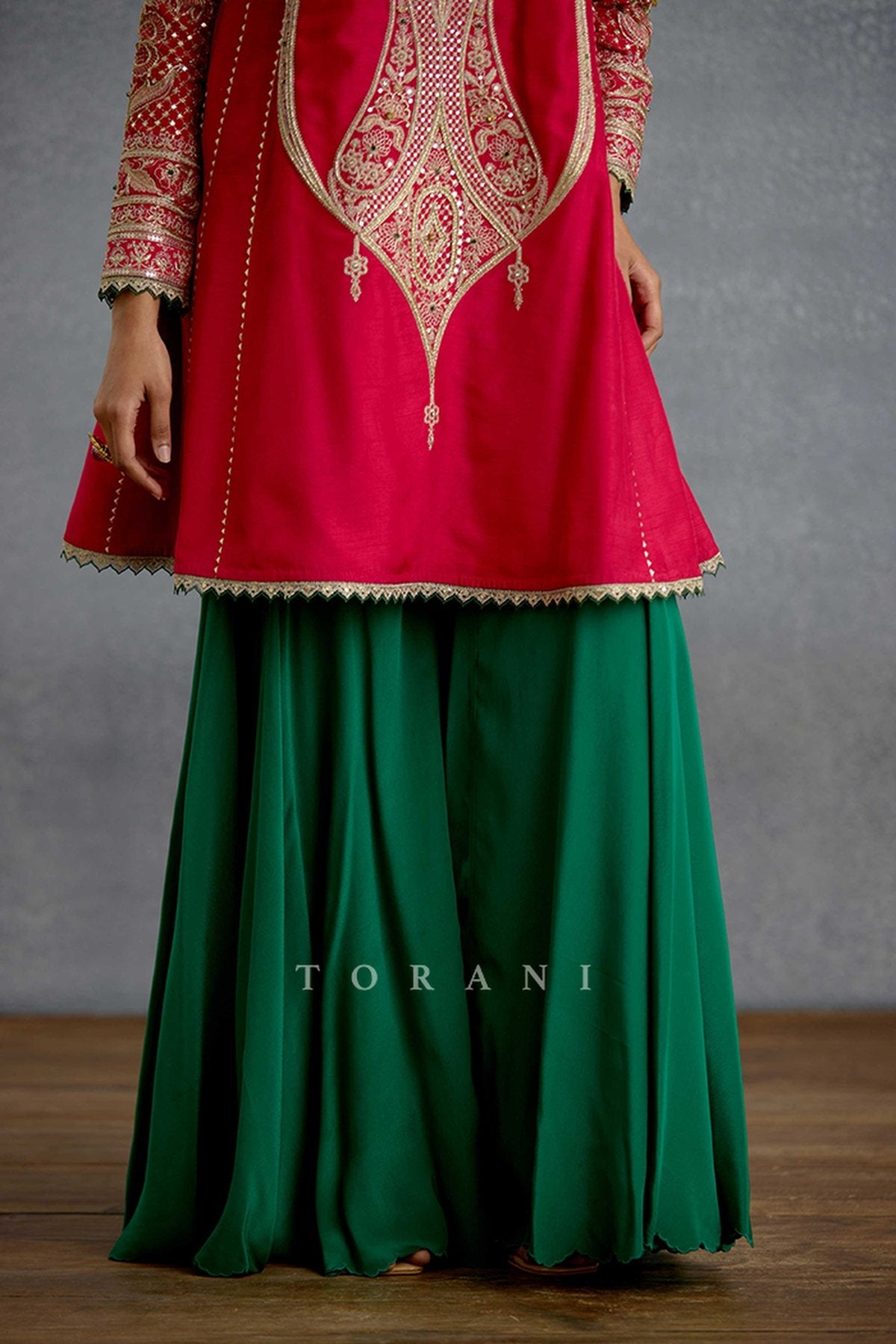 Dilkash Zamrud Sharara Set
