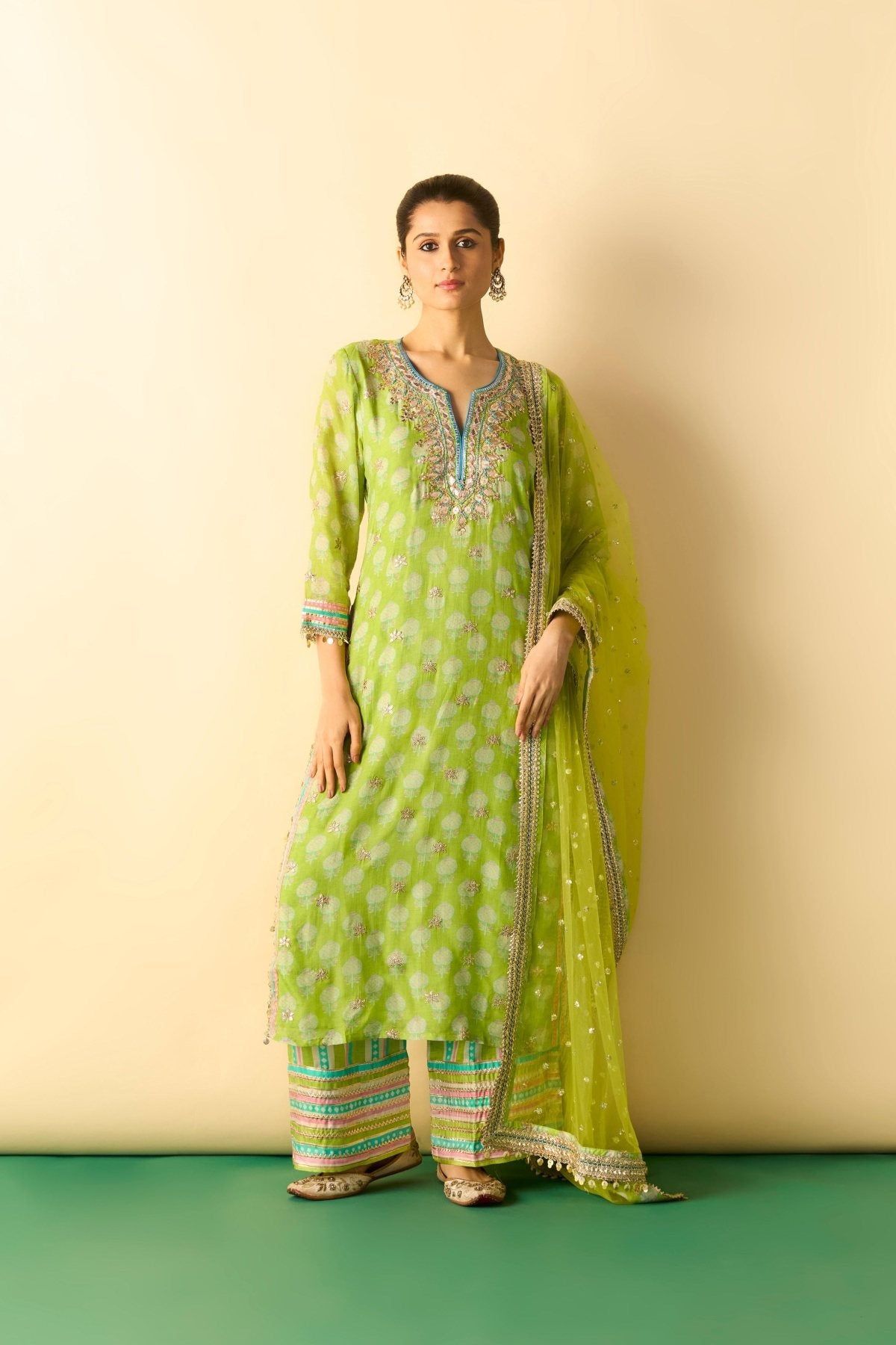 Dwiti Kurta Set