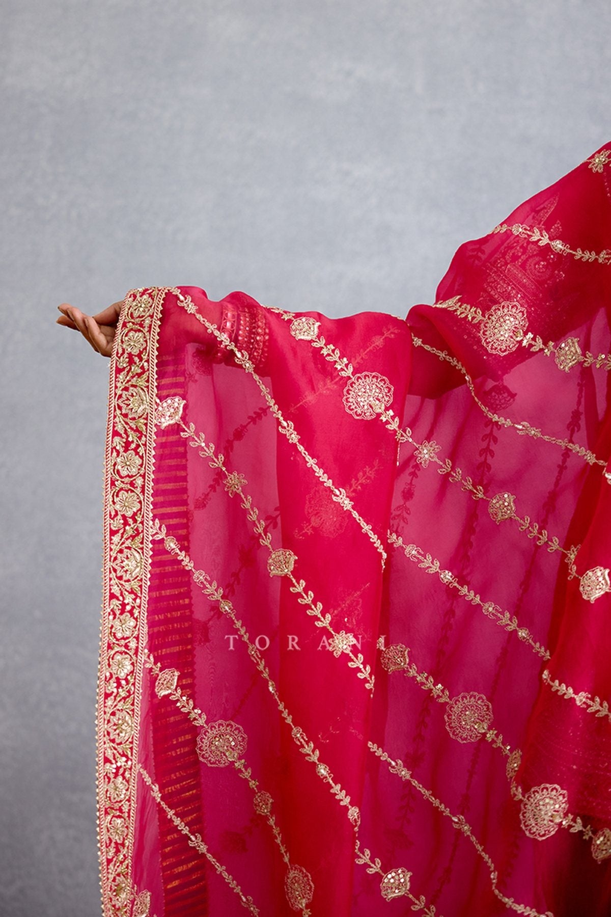 Gul-Naaz Samaira Kurta Set