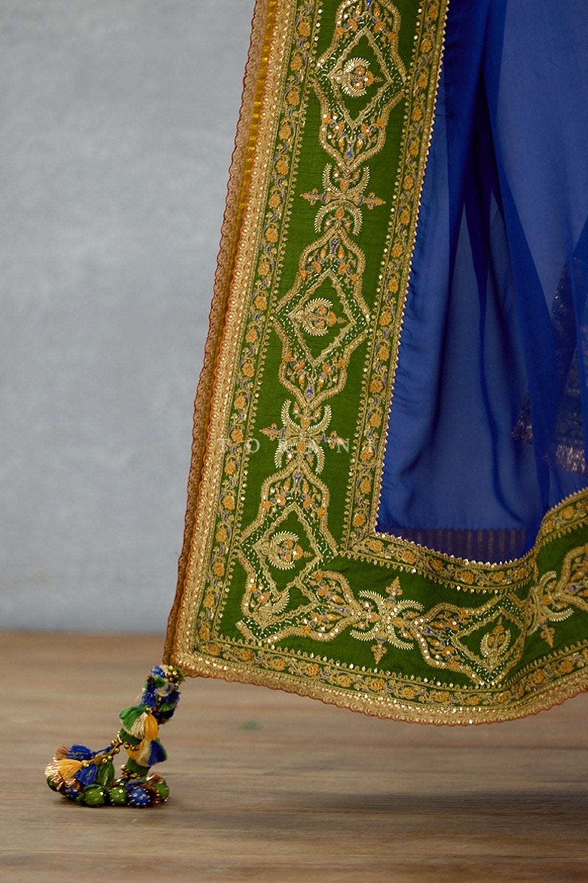 Hemrang Azraa Lehenga Set