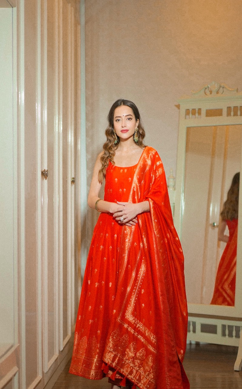 THE NARANGI BEHNAAZ ANARKALI
