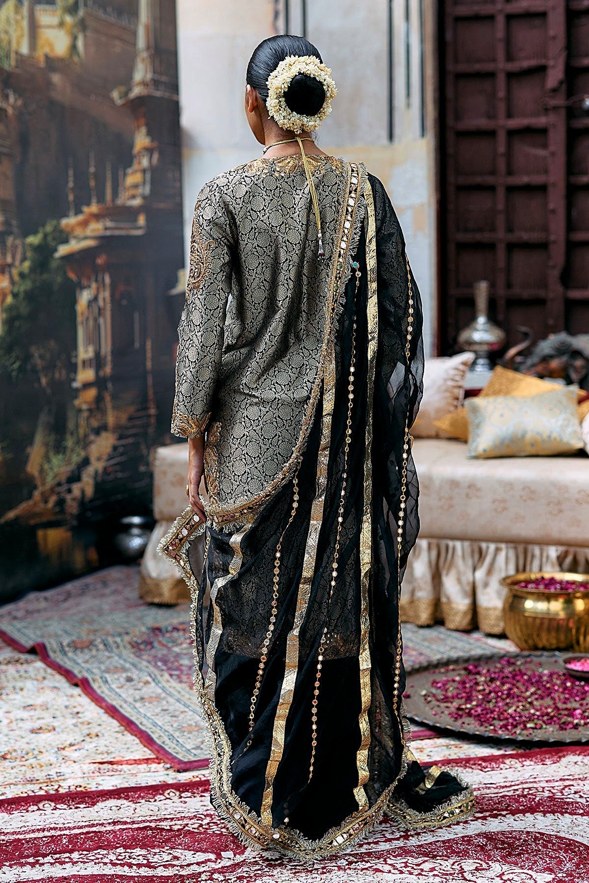 Mrinmayi Suit