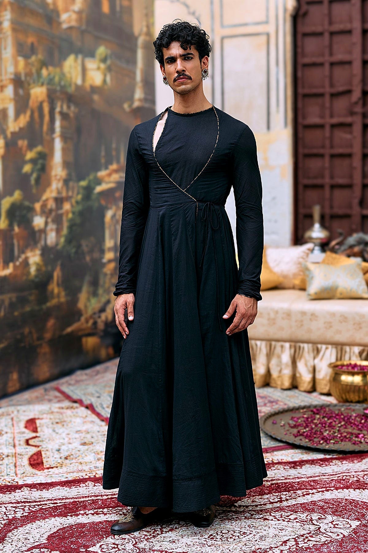 Hiranmaya Sherwani Set