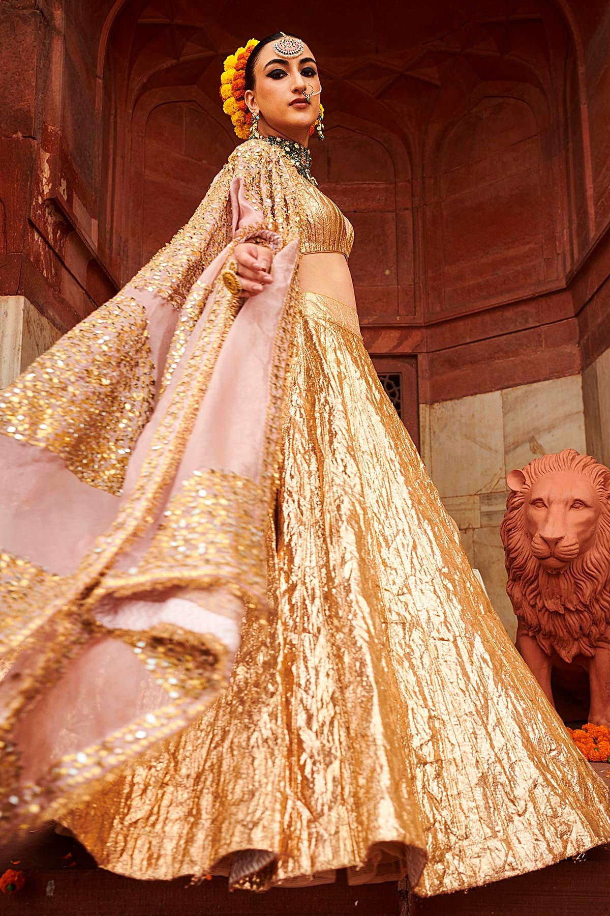 Padmasvar?a Lampi Lehenga