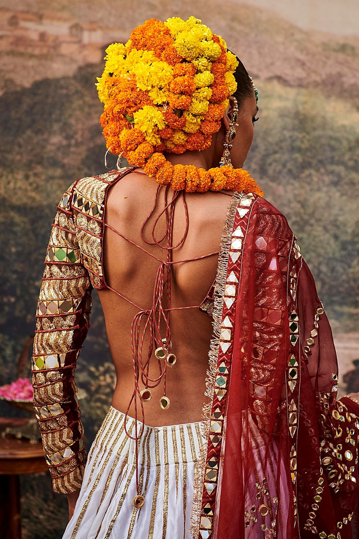 Surkh Lehenga