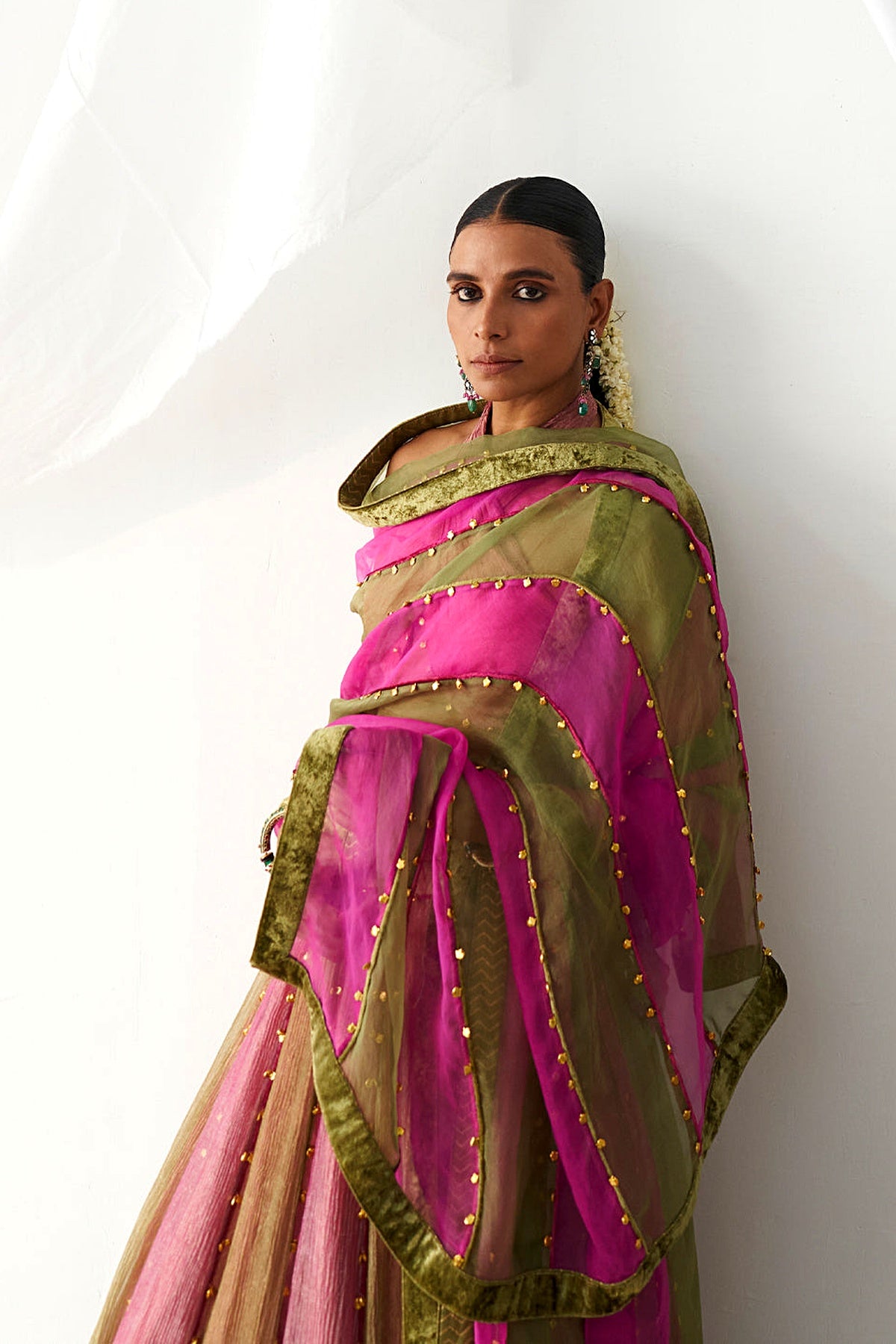 Basanti Gulabi