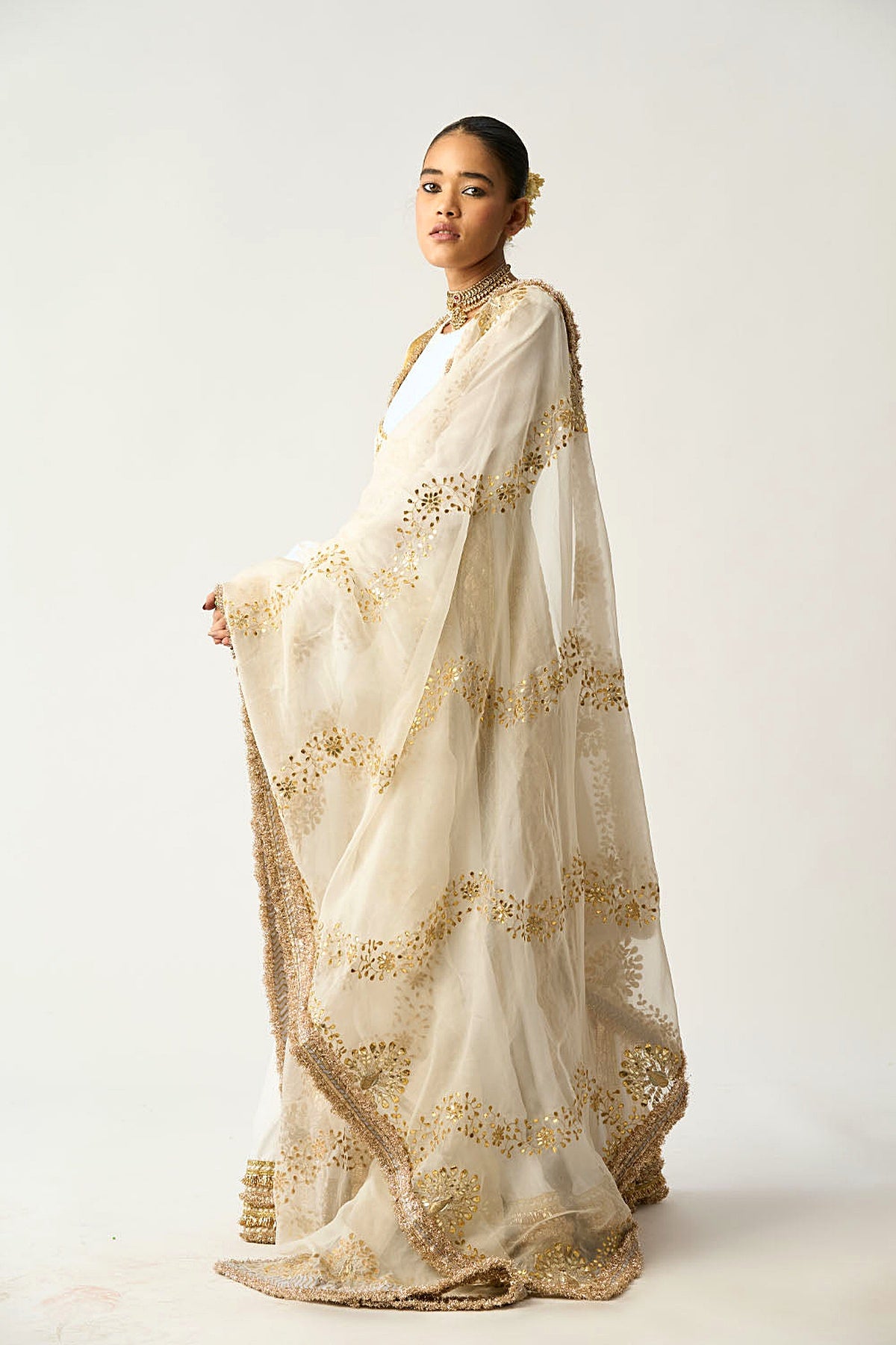 Aarohi Safed Lampi Anarkali Dupatta Set