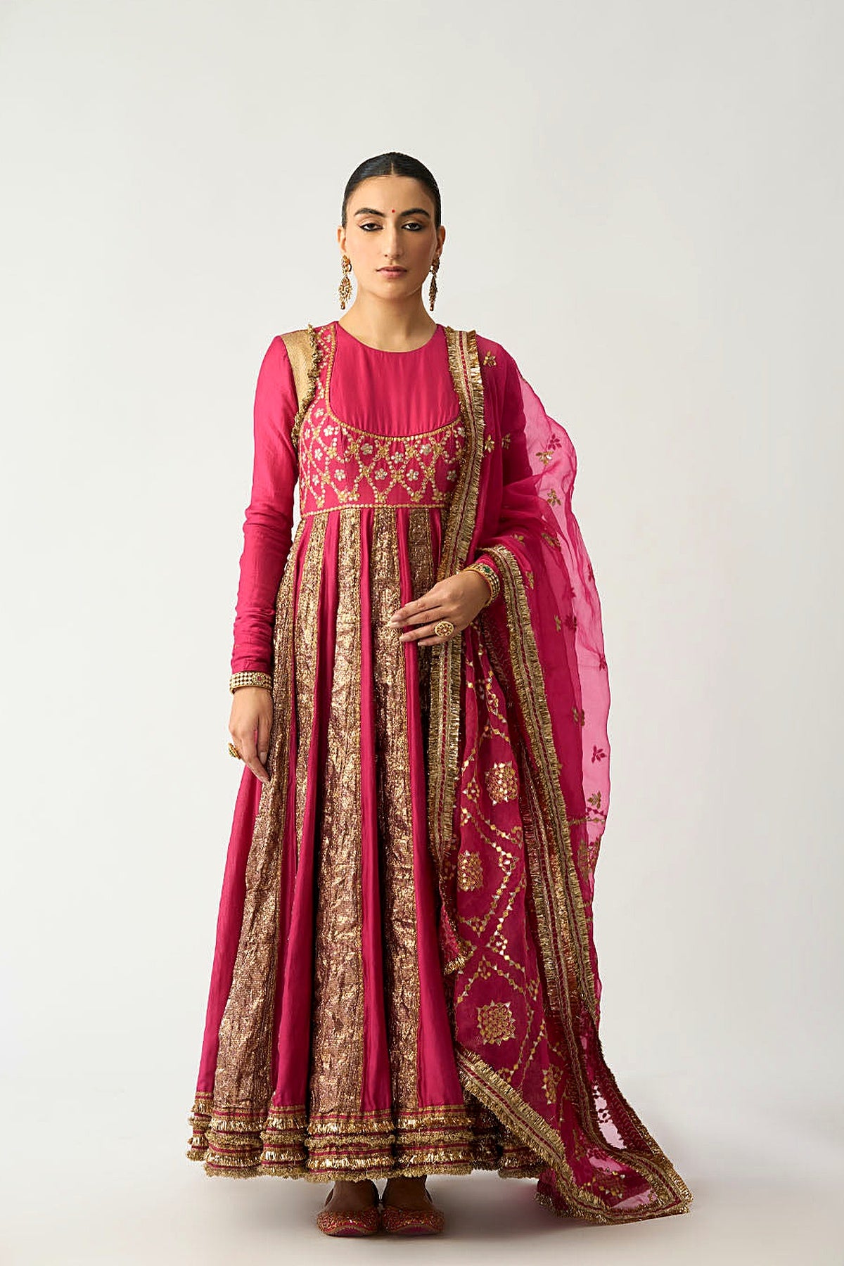 Aarohi Gulabi Lampi Anarkali Dupatta Set